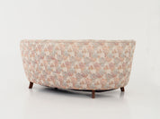 Banana_sofa,_Danish_design,_1970s,_production:_Denmark