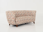 Banana_sofa,_Danish_design,_1970s,_production:_Denmark
