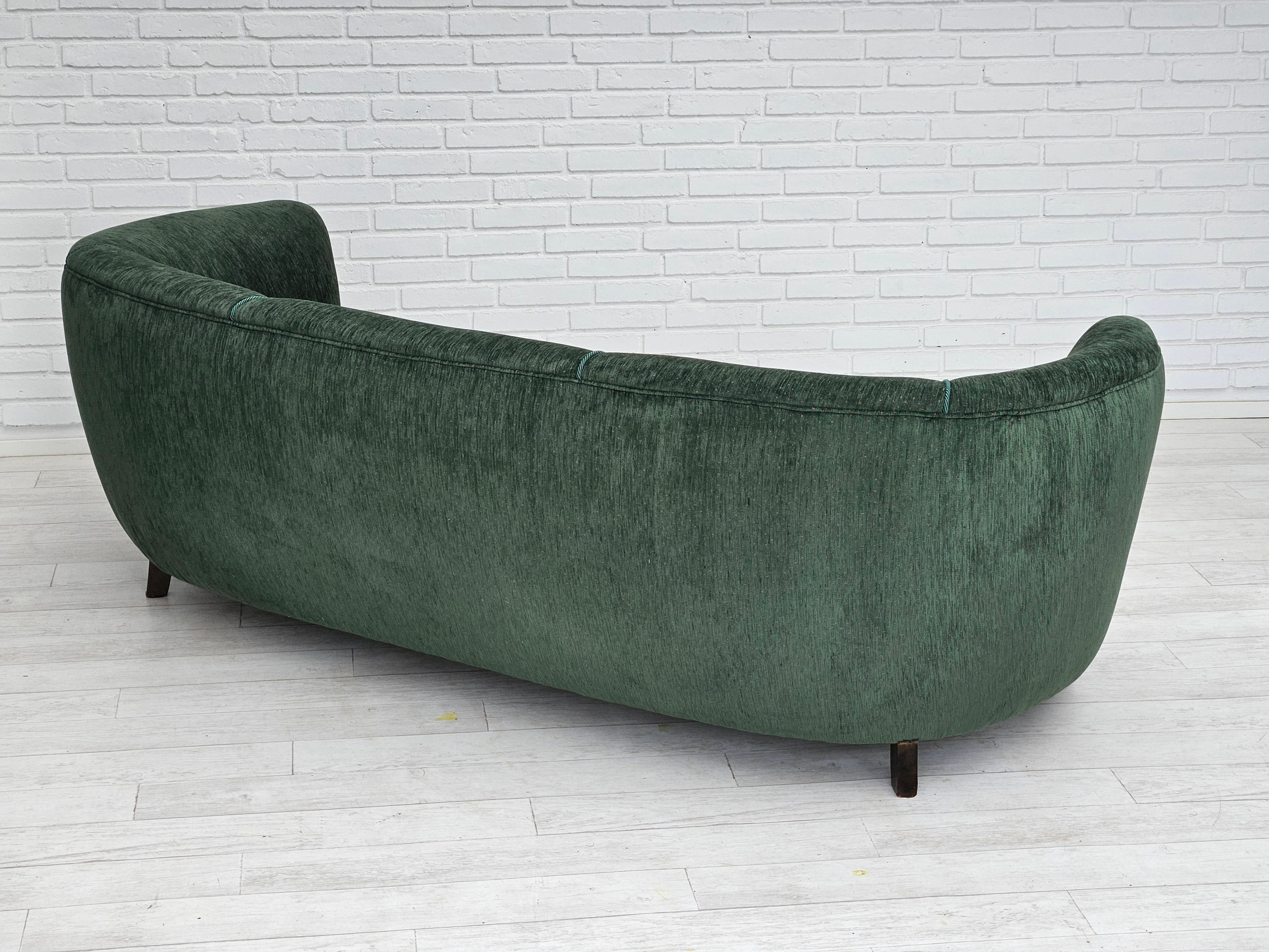 Banana_Three_Seater_Sofa_by_Danish_Manufacturer_1960s_Denmark