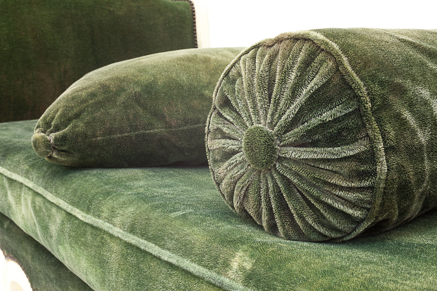 Banquette,_daybed_ancient_vintage