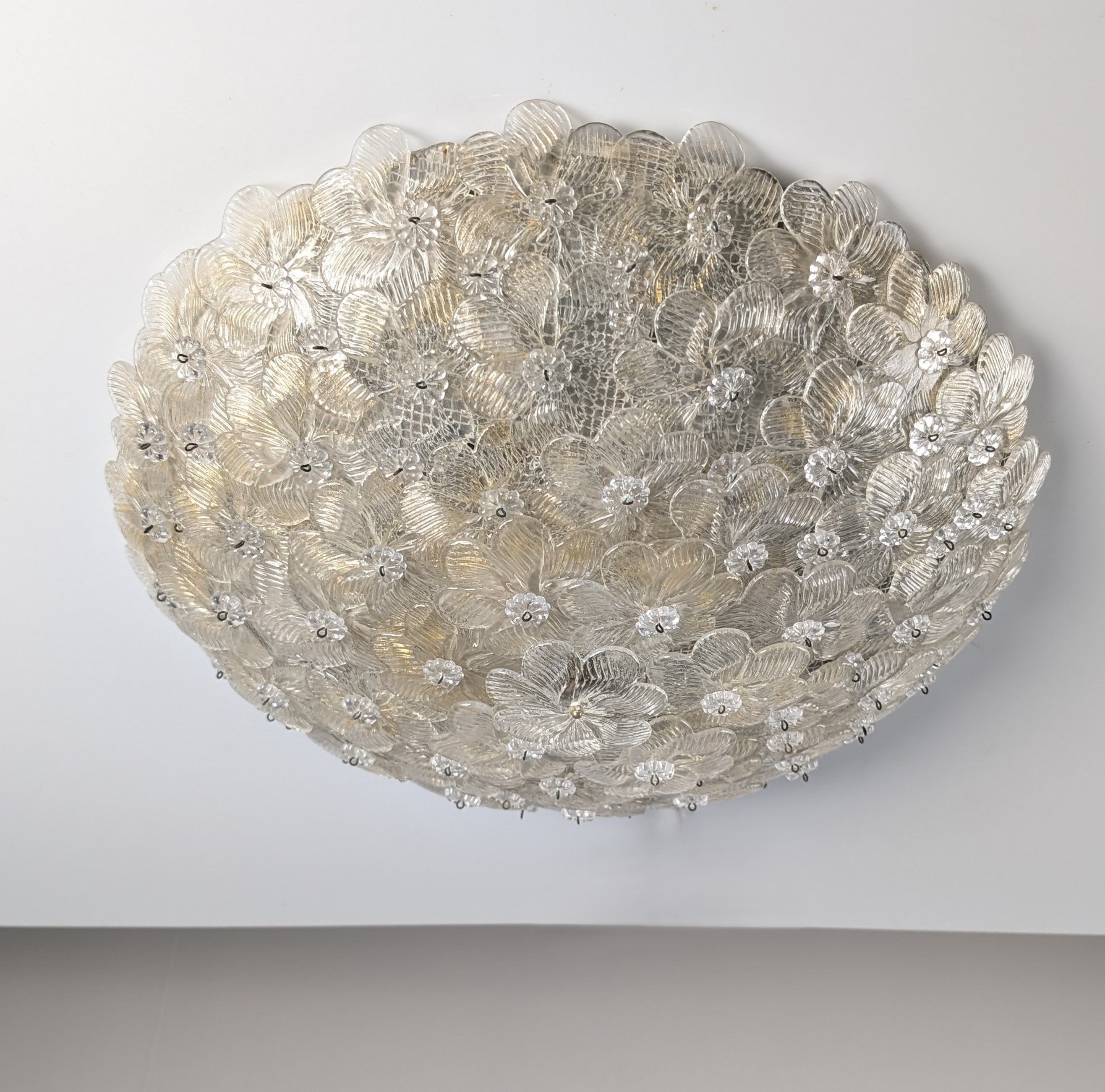 Murano_Glass_Flower_Ceiling_Lamp_by_Barovier_&_Toso_with_Gold_Dust,_Italy,_1960s