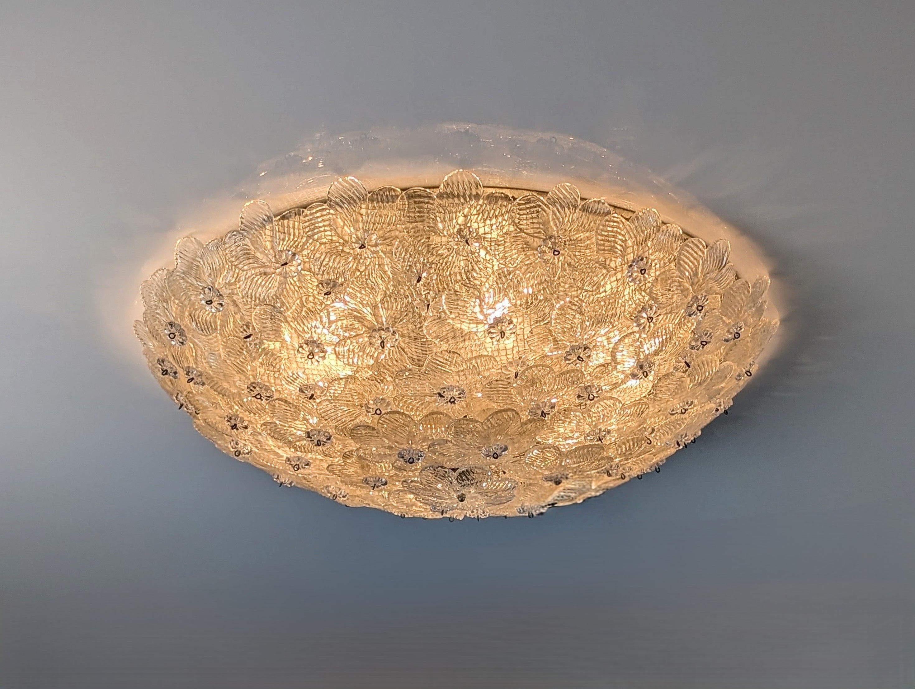Murano_Glass_Flower_Ceiling_Lamp_by_Barovier_&_Toso_with_Gold_Dust,_Italy,_1960s