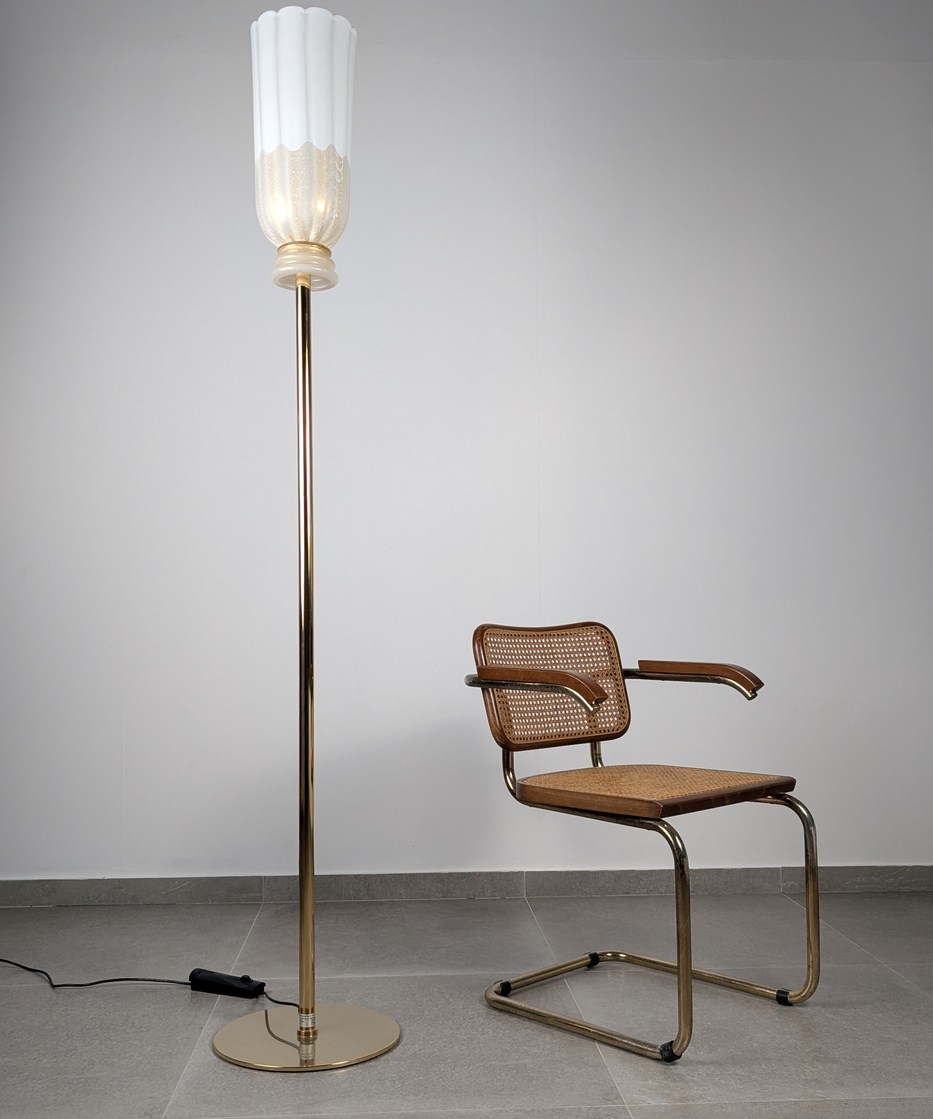 XII_Apostoli_Murano_Glass_Floor_Lamp_by_Barovier_&_Toso,_Gold_Leaf,_Italy,_2002