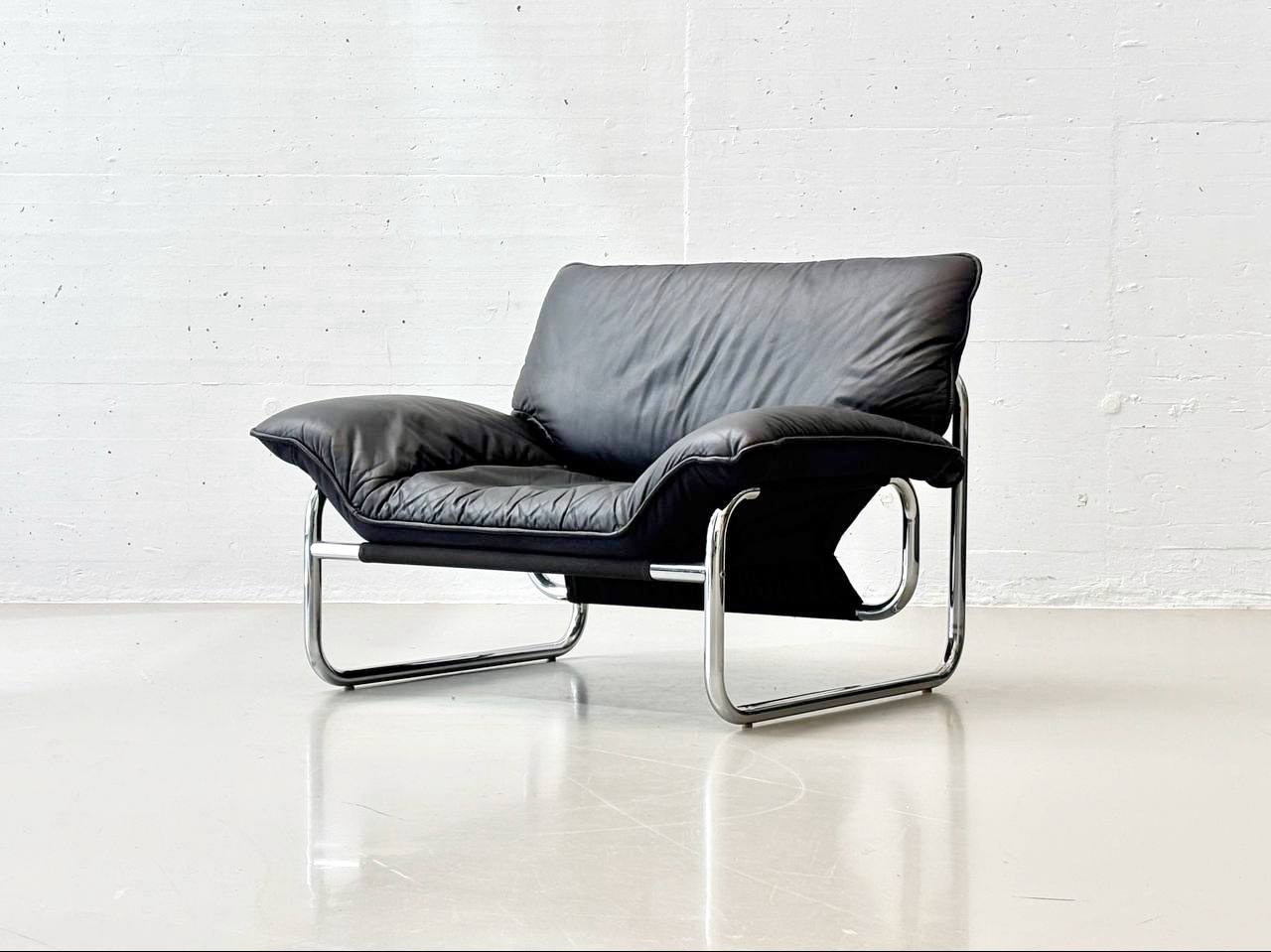 Bauhaus_lounge_chair_by_Johan_Bertil_Häggström_for_IKEA,_1970s