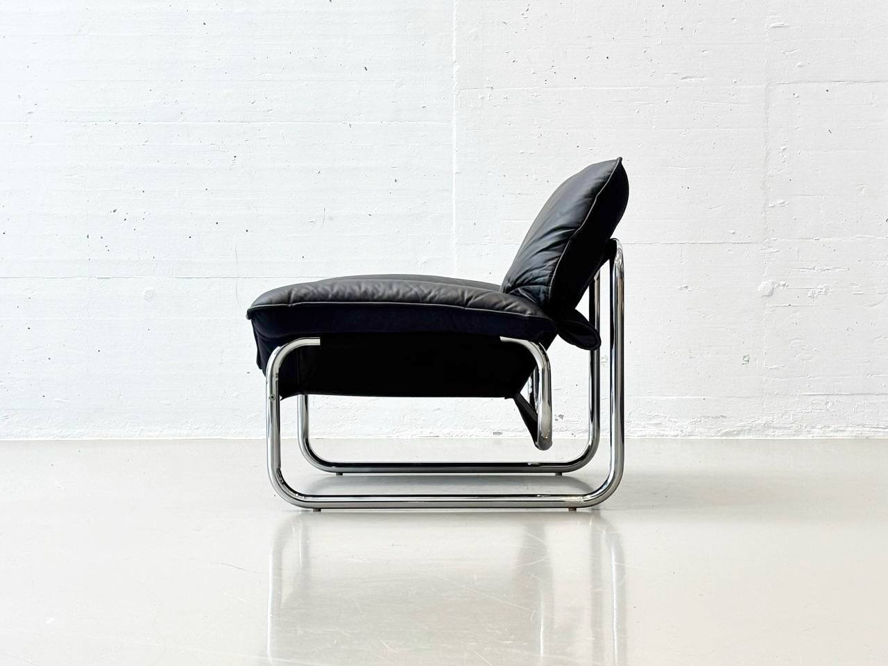 Bauhaus_lounge_chair_by_Johan_Bertil_Häggström_for_IKEA,_1970s
