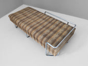 Bauhaus_Tubular_Steel_Daybed_B_267_by_Bruno_Weil_for_Thonet,_1930s