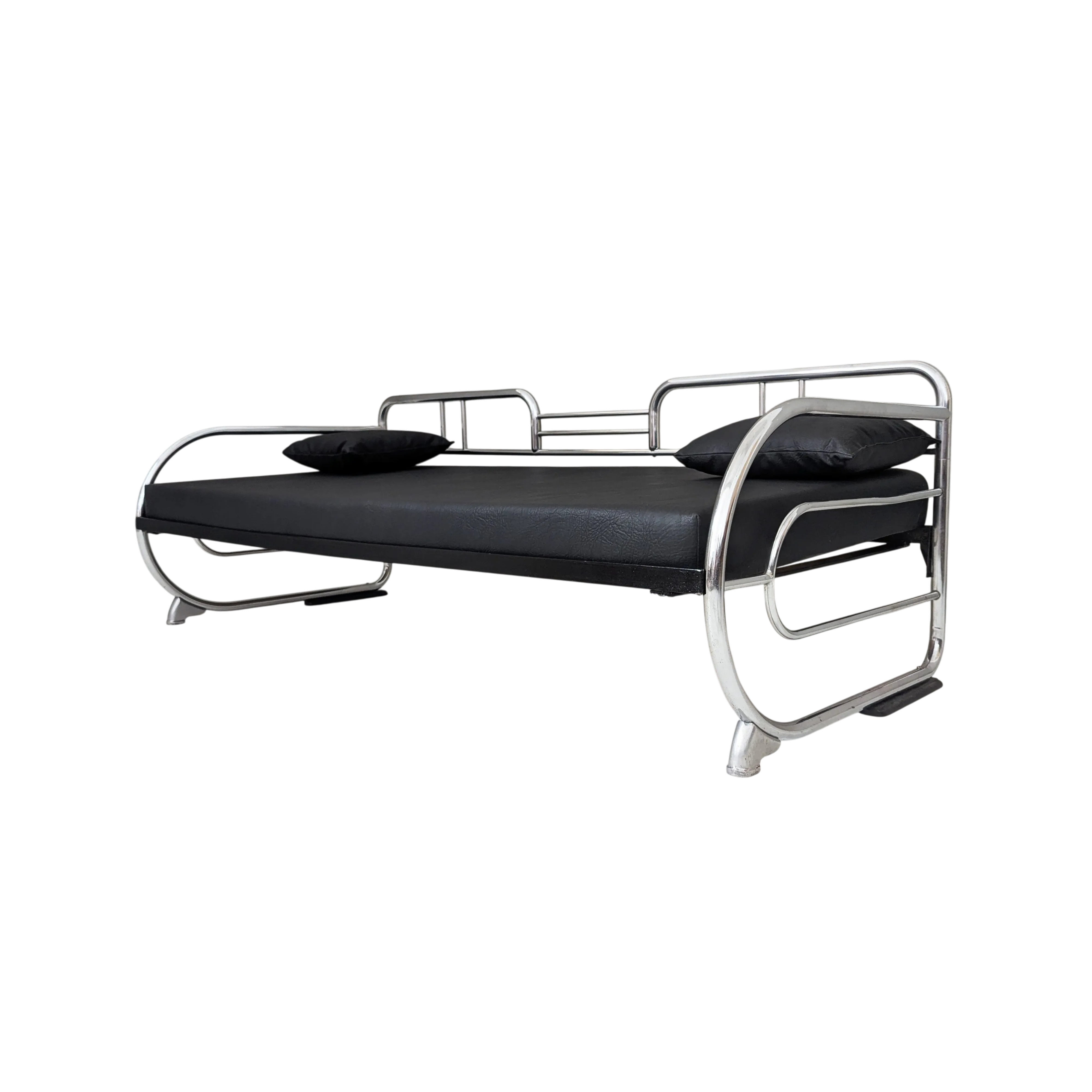 Hynek_Gottwald_Bauhaus_Tubular_Steel_Sofa_in_Chrome_and_Black_Vegan_Leather,_Czechoslovakia,_1930s