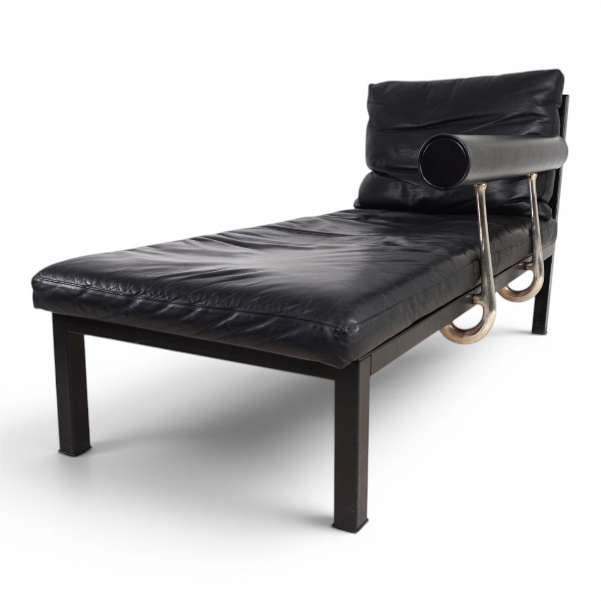 Antonio_Citterio_Baisity_Chaise_Lounge_for_B&B_Italia_in_Black_Leather,_1980s