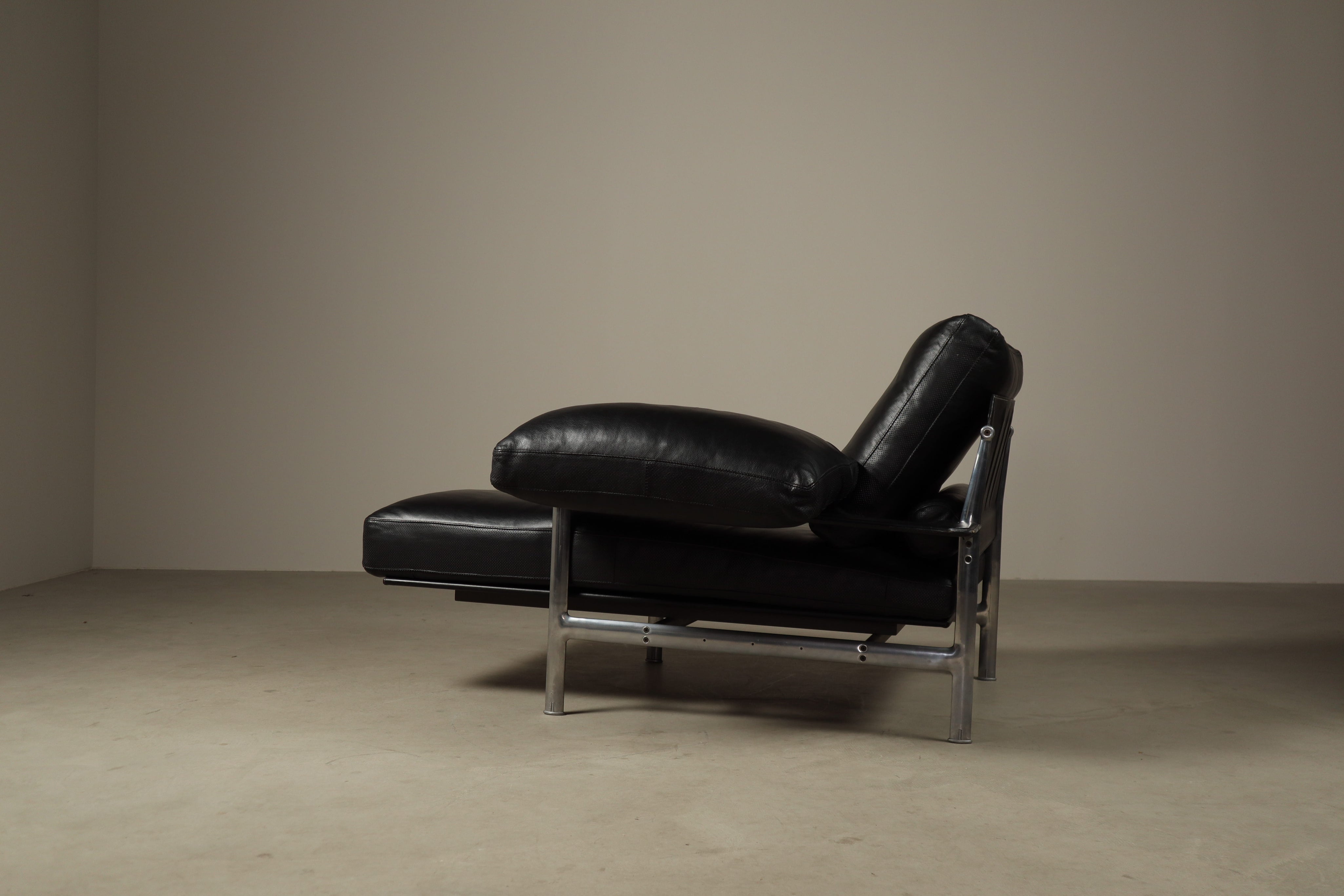 Diesis_Chaise_Longue_by_Antonio_Citterio_and_Paolo_Nava_for_B&B_Italia