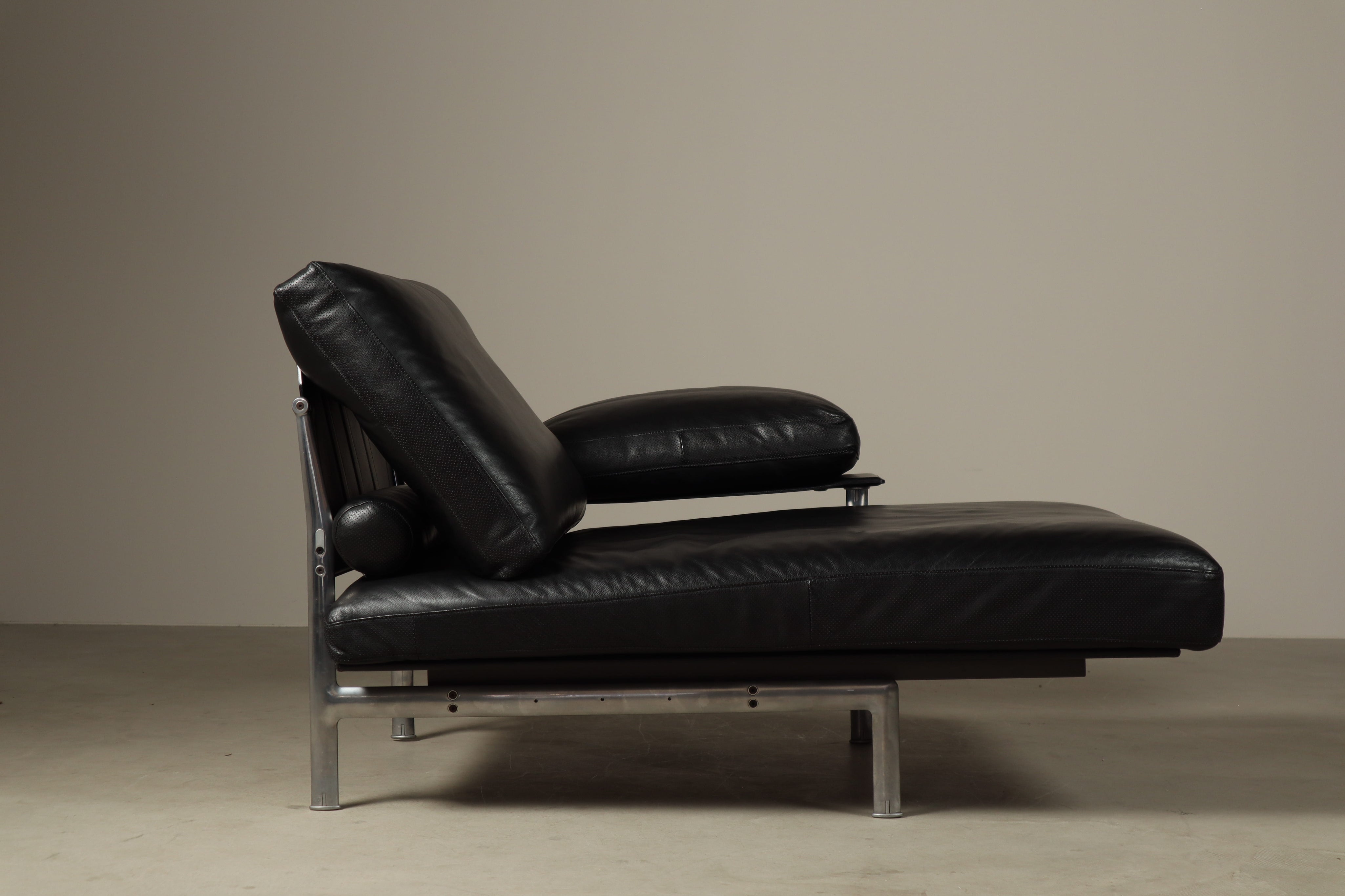 Diesis_Chaise_Longue_by_Antonio_Citterio_and_Paolo_Nava_for_B&B_Italia