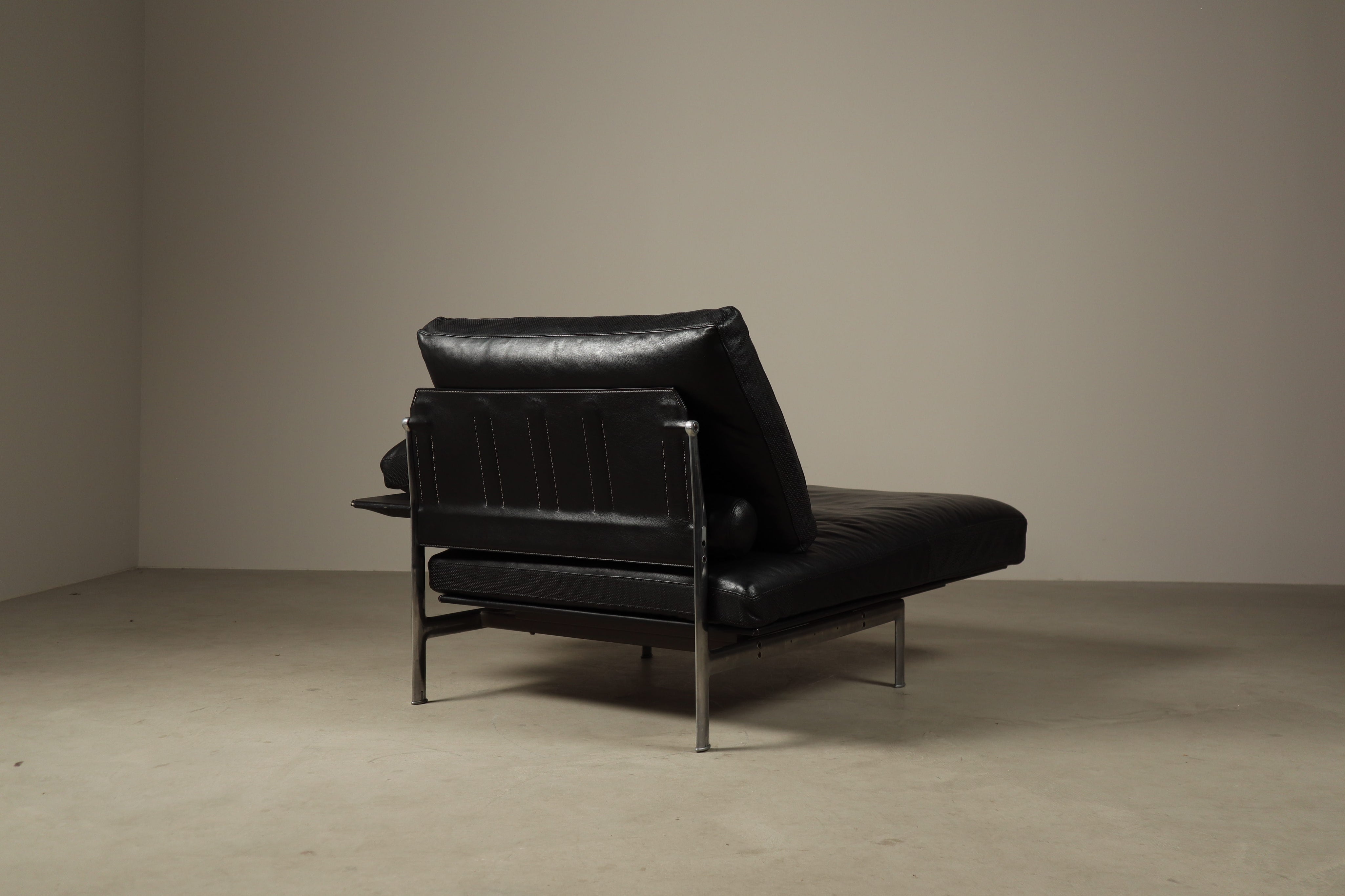 Diesis_Chaise_Longue_by_Antonio_Citterio_and_Paolo_Nava_for_B&B_Italia