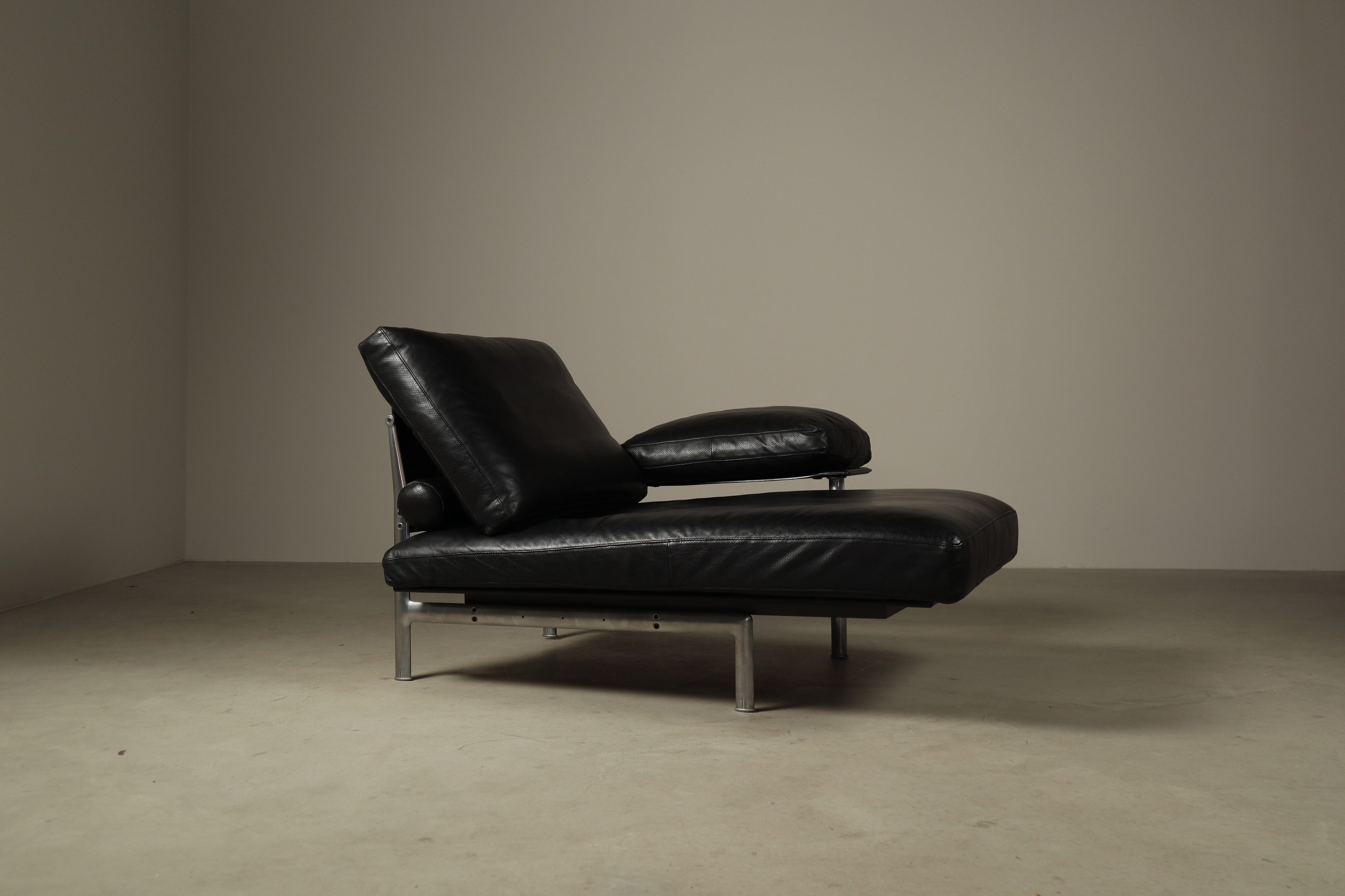 Diesis_Chaise_Longue_by_Antonio_Citterio_and_Paolo_Nava_for_B&B_Italia