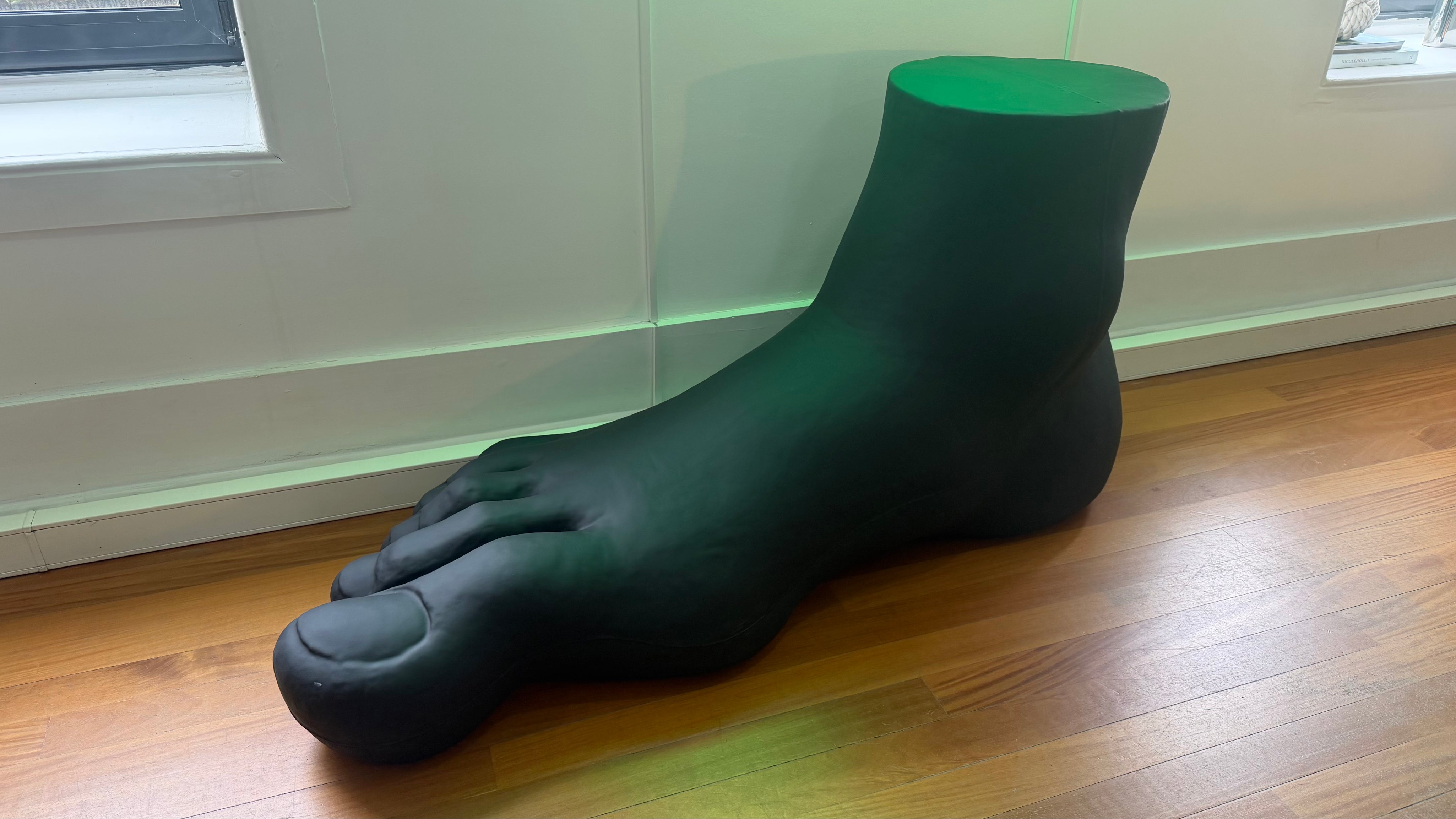 B&B_Italia_Up7_Foot_by_Gaetano_Pesce