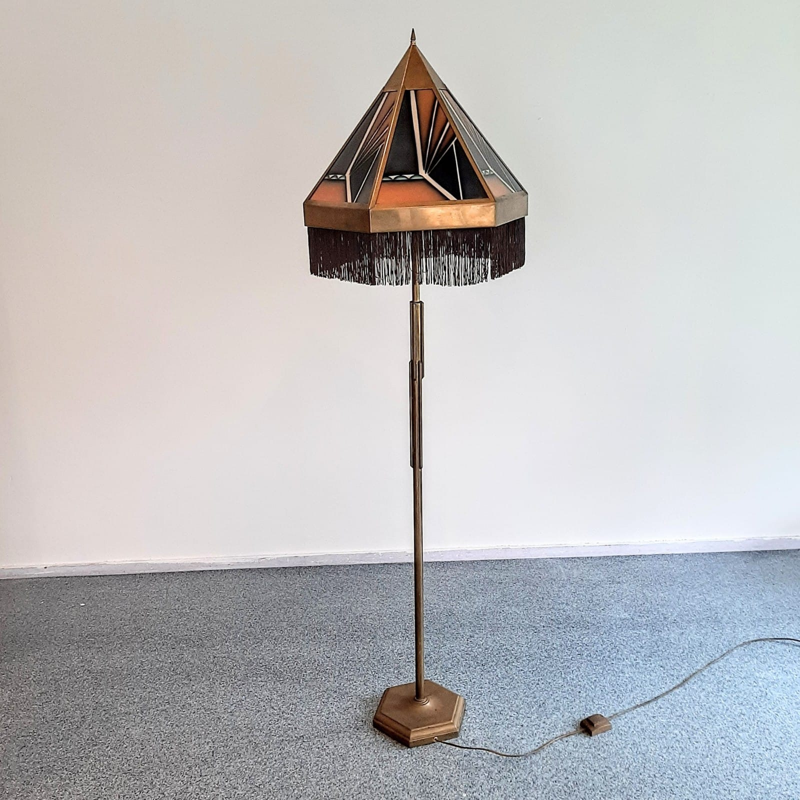 Rare_Dutch_Art_Deco_Floor_Lamp,_Amsterdam_School,_Stained_Glass_&_Brass,_1920s