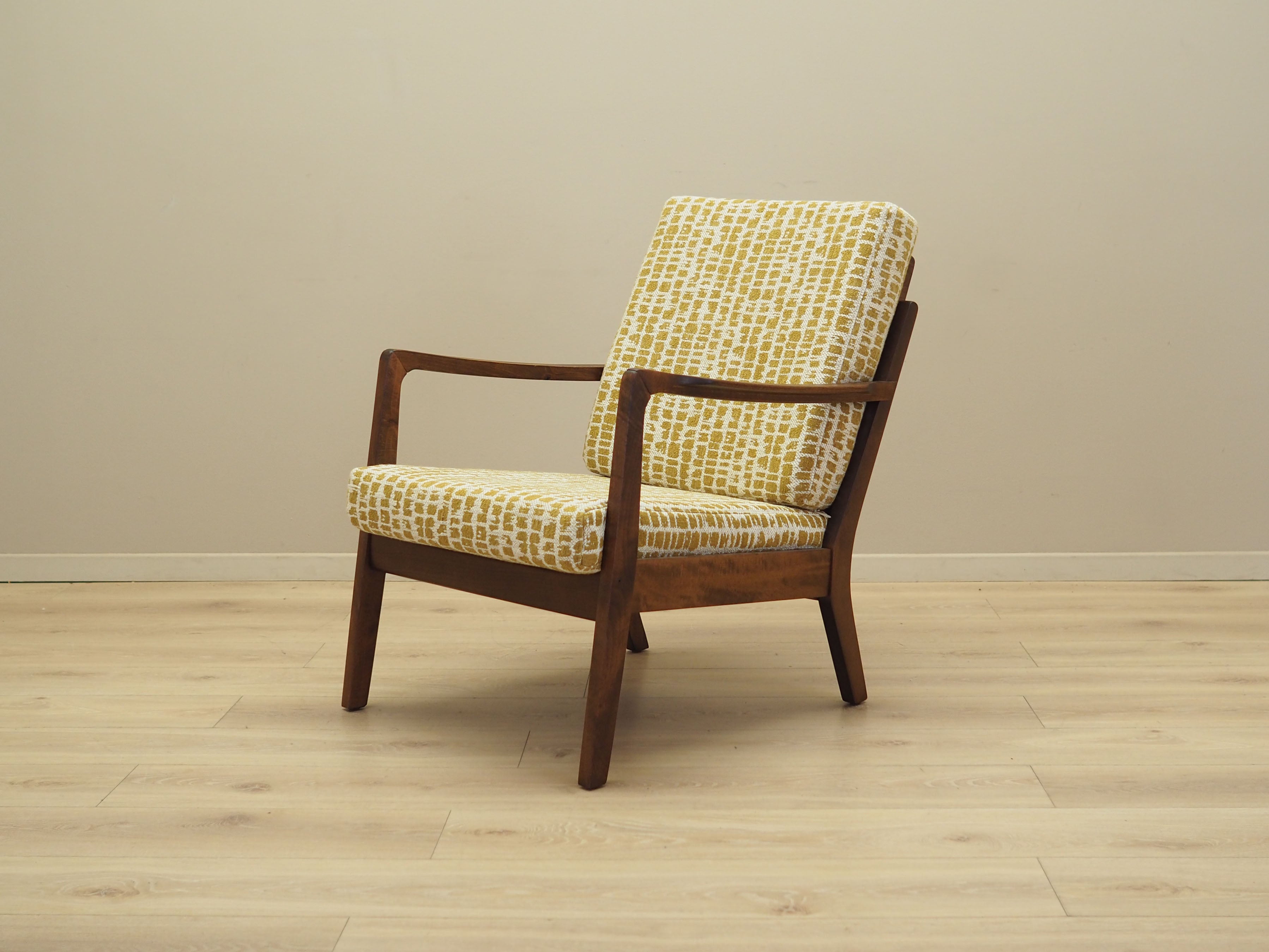 Beech_Armchair,_Danish_Design,_Reupholstered_Fabric,_1970s,_Denmark