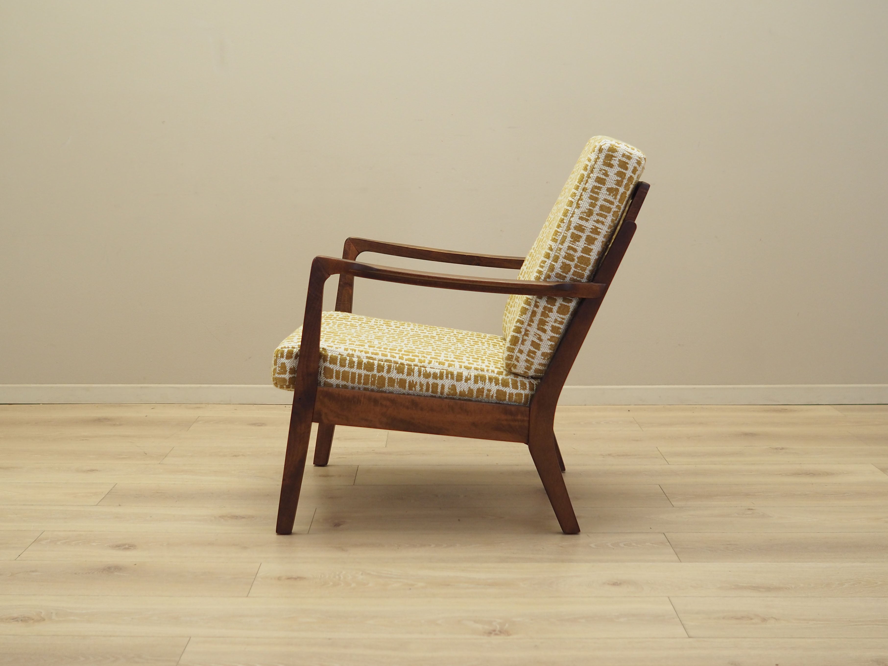 Beech_Armchair,_Danish_Design,_Reupholstered_Fabric,_1970s,_Denmark