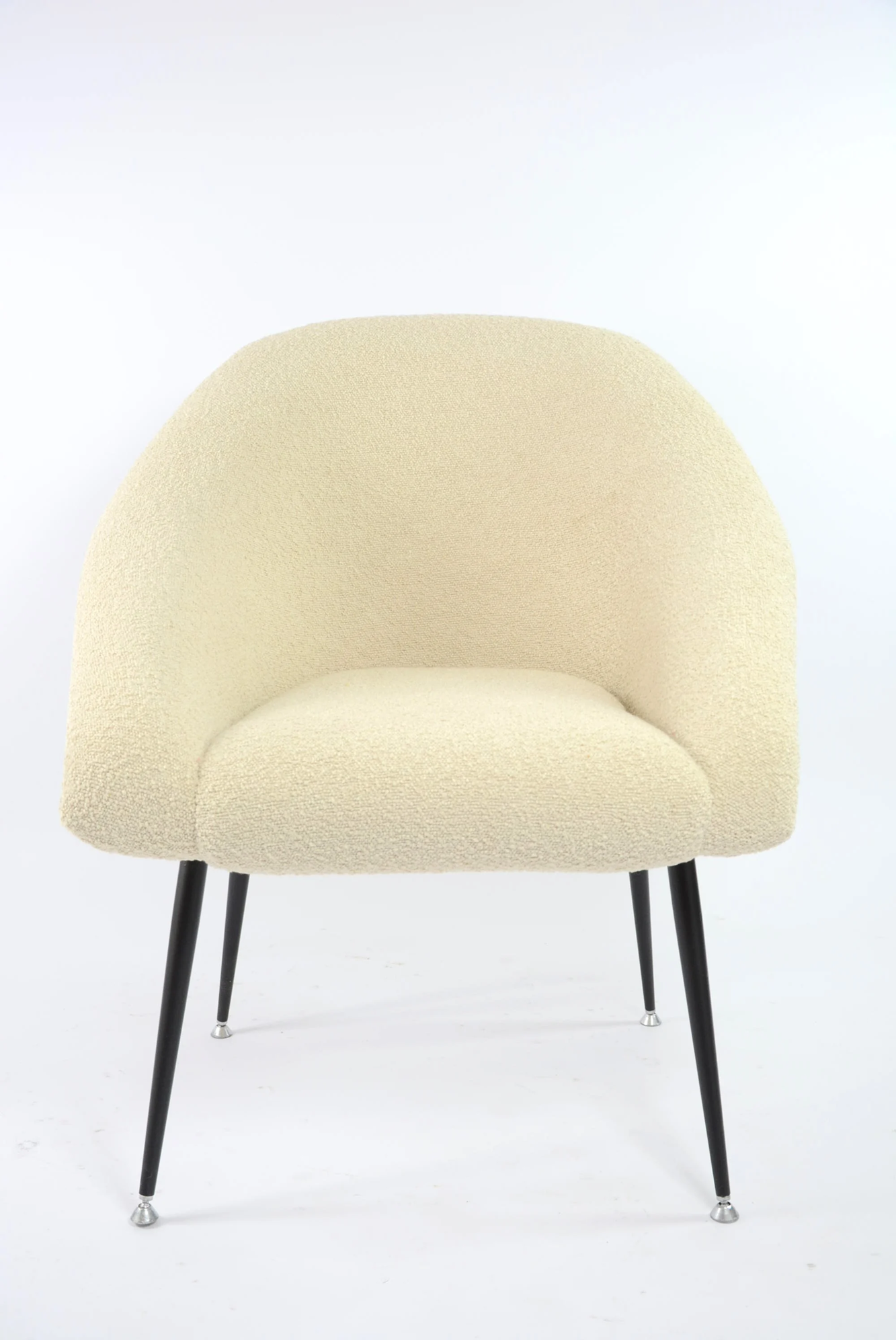 Beige_bouclé_shell_chair_1970s