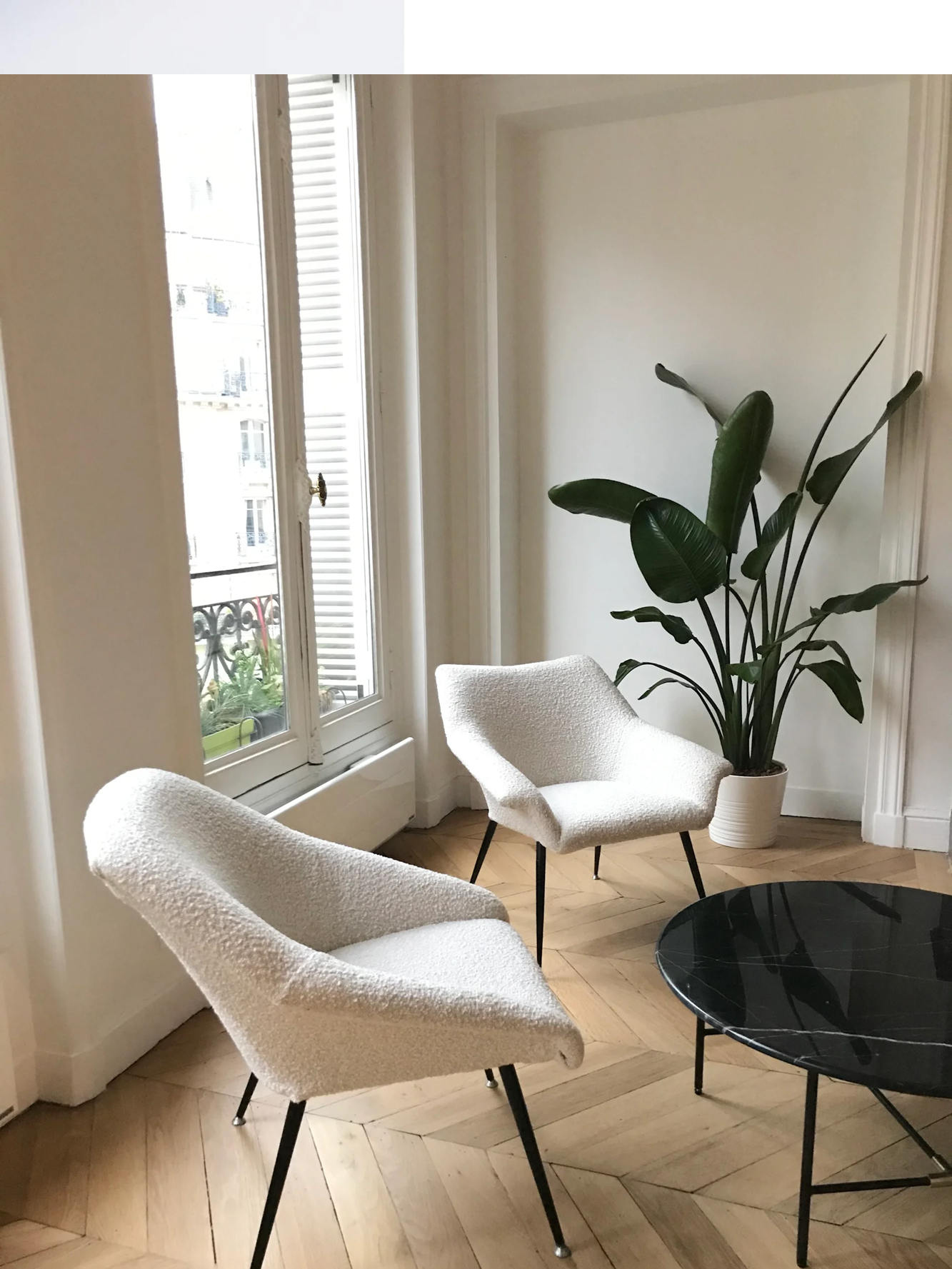 Beige_bouclé_shell_chair_1970s