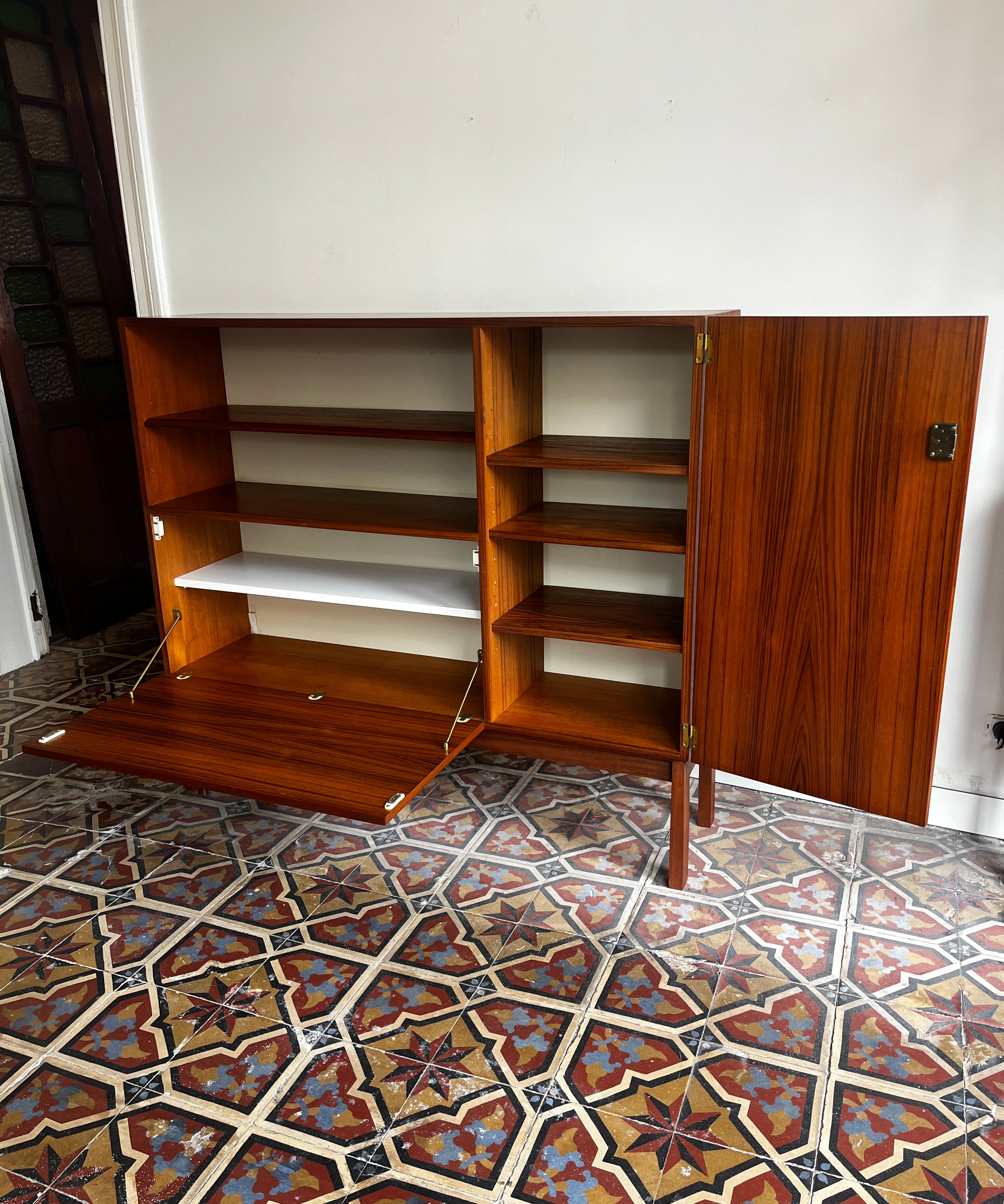 Jos_De_Mey_Teak_Cabinet_for_Vandenberghe-Pauvers,_Belgium_1960s