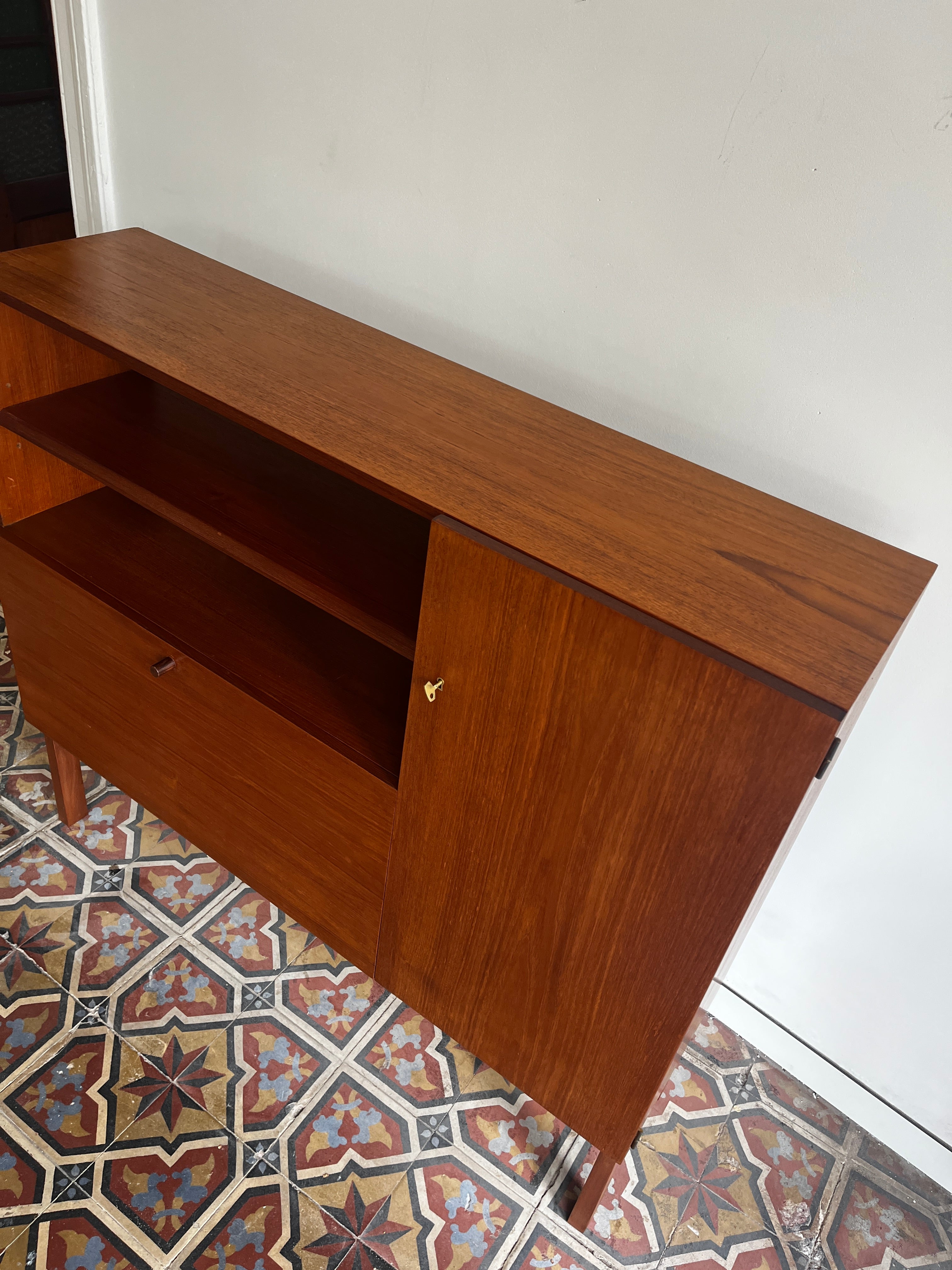 Jos_De_Mey_Teak_Cabinet_for_Vandenberghe-Pauvers,_Belgium_1960s