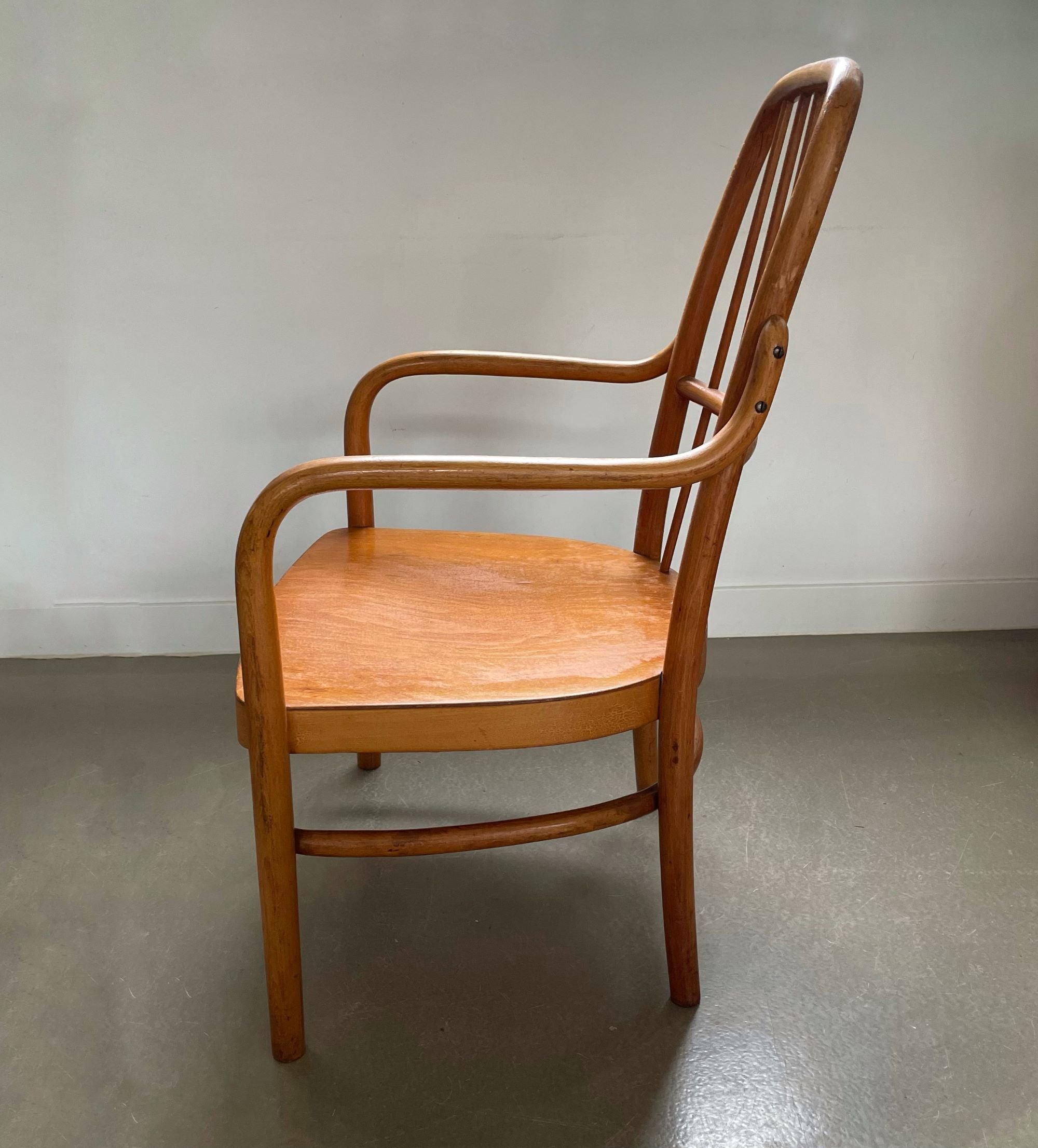 Bentwood_armchair_model_A63-F,_design_Josef_Frank_for_Thonet,_1930s,_Austria