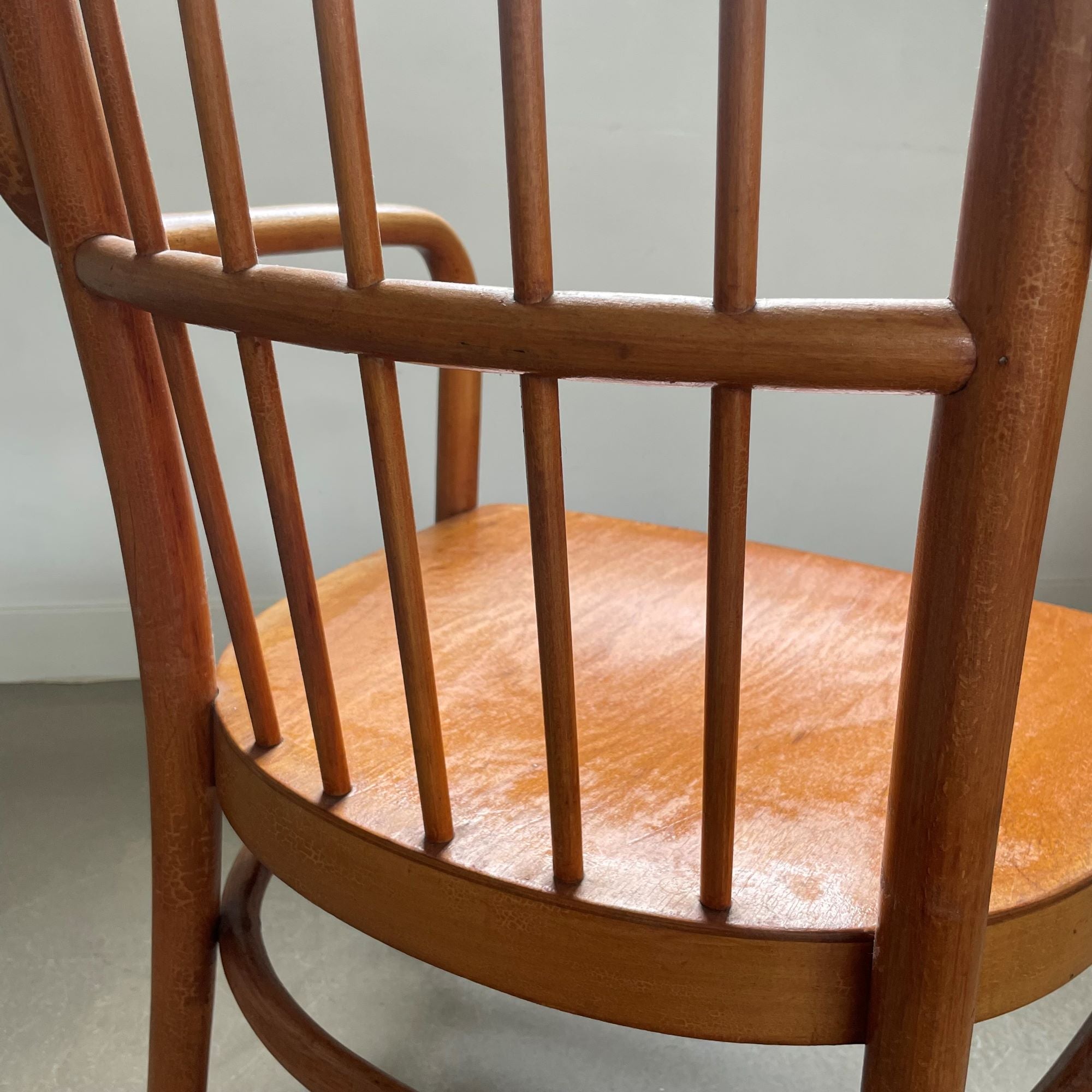 Bentwood_armchair_model_A63-F,_design_Josef_Frank_for_Thonet,_1930s,_Austria