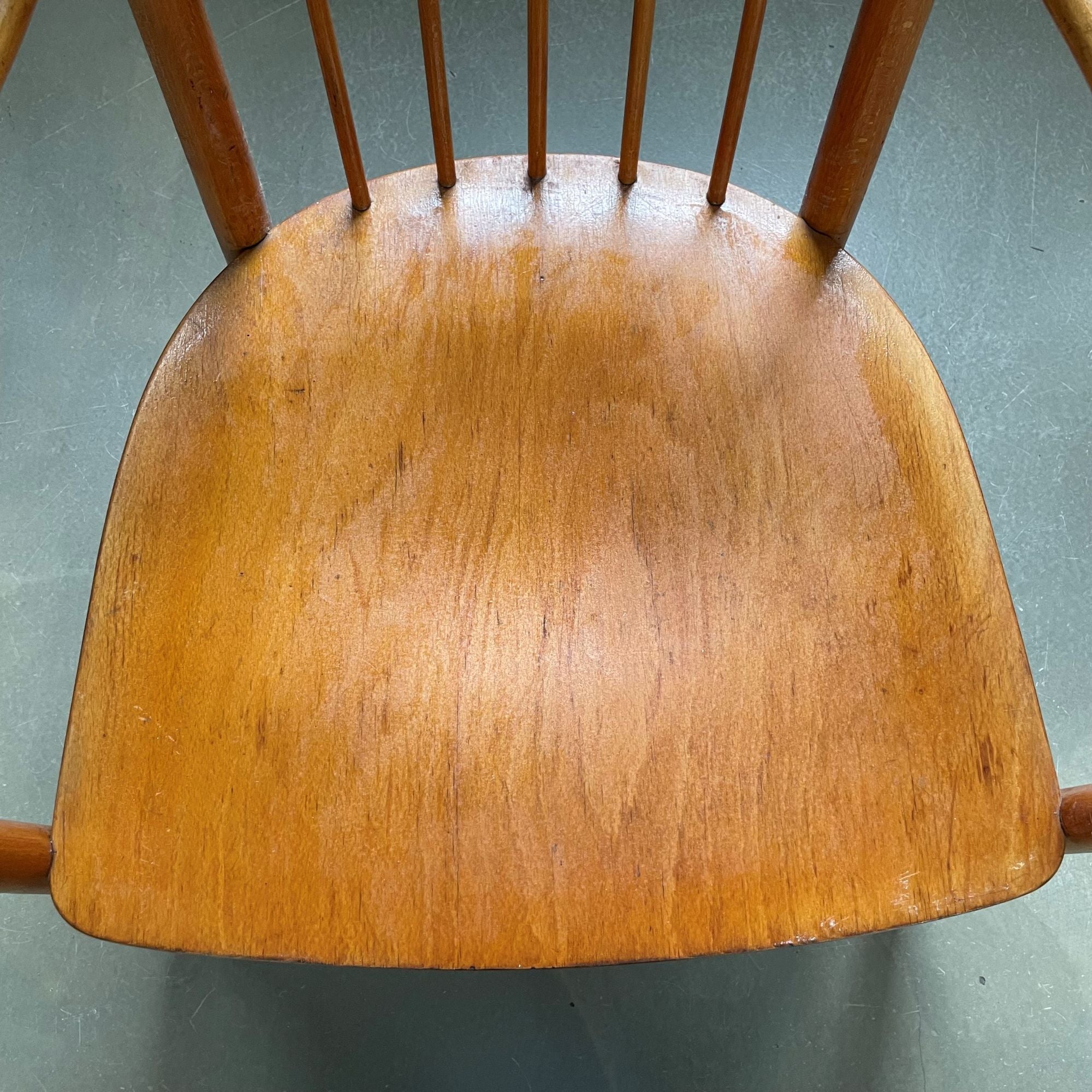 Bentwood_armchair_model_A63-F,_design_Josef_Frank_for_Thonet,_1930s,_Austria