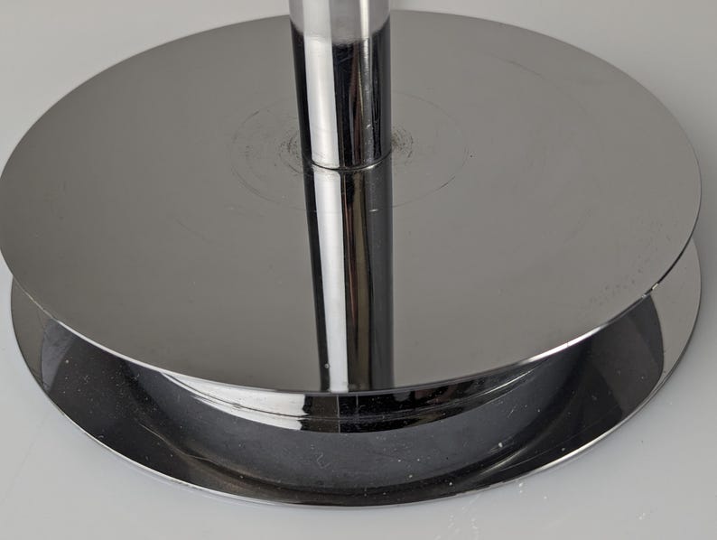 Bis_table_lamp_by_Fontana_Arte
