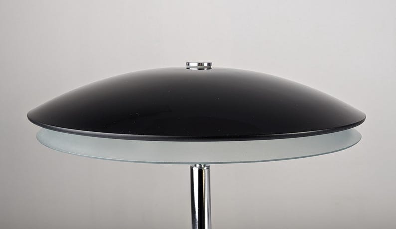 Bis_table_lamp_by_Fontana_Arte