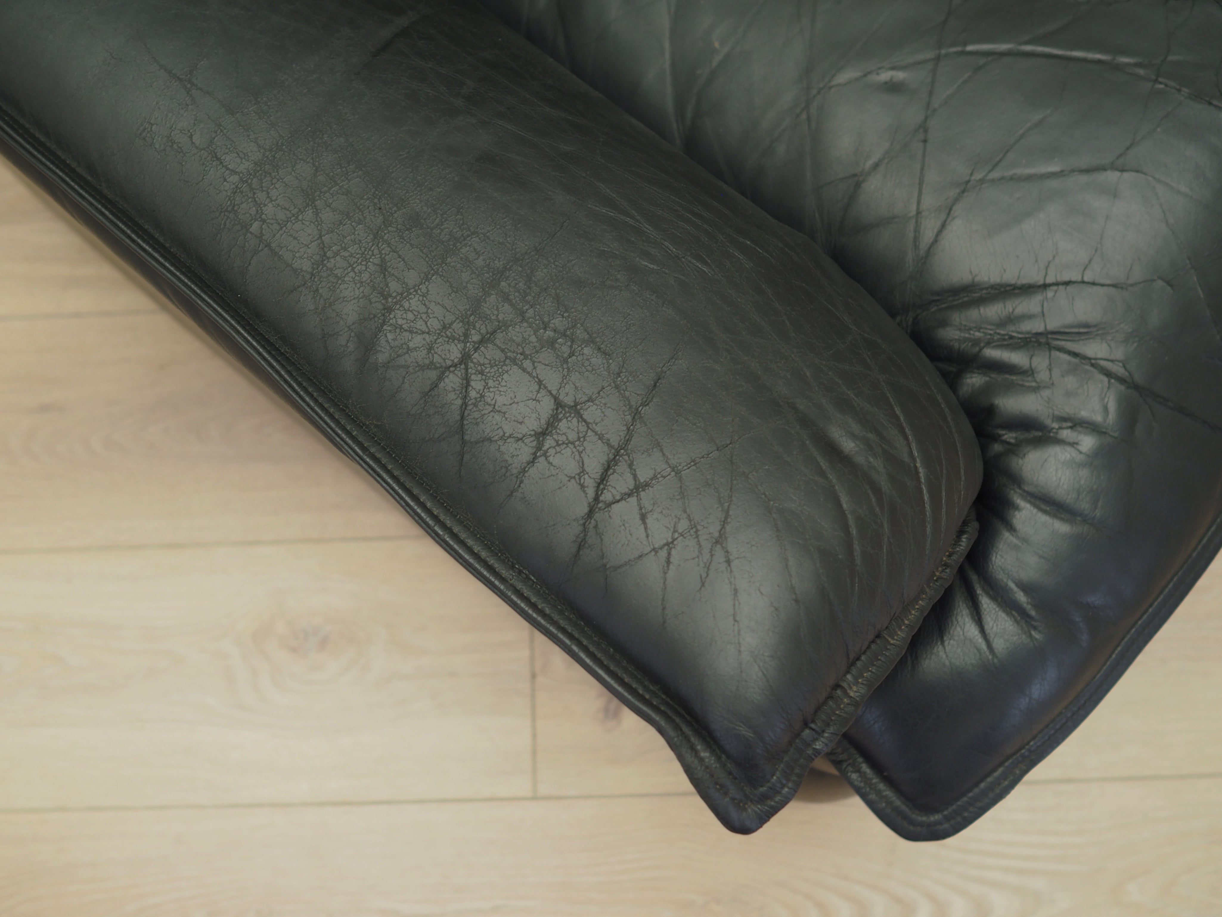 Black_Armchair,_Original_Leather,_1960s,_Italy