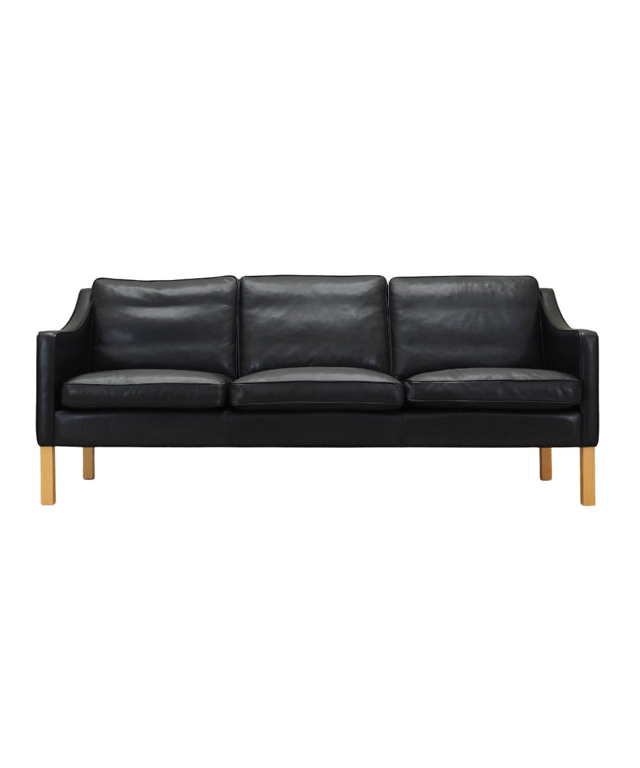 Black_leather_sofa,_Danish_design,_1970s,_manufacture:_Hurup_Møbelfabrik