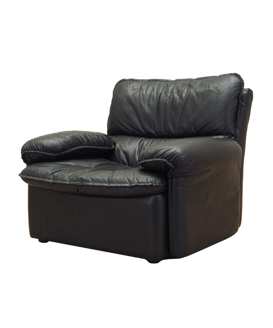 Black_Lounge_Chair,_Original_Leather,_1970s,_Italy
