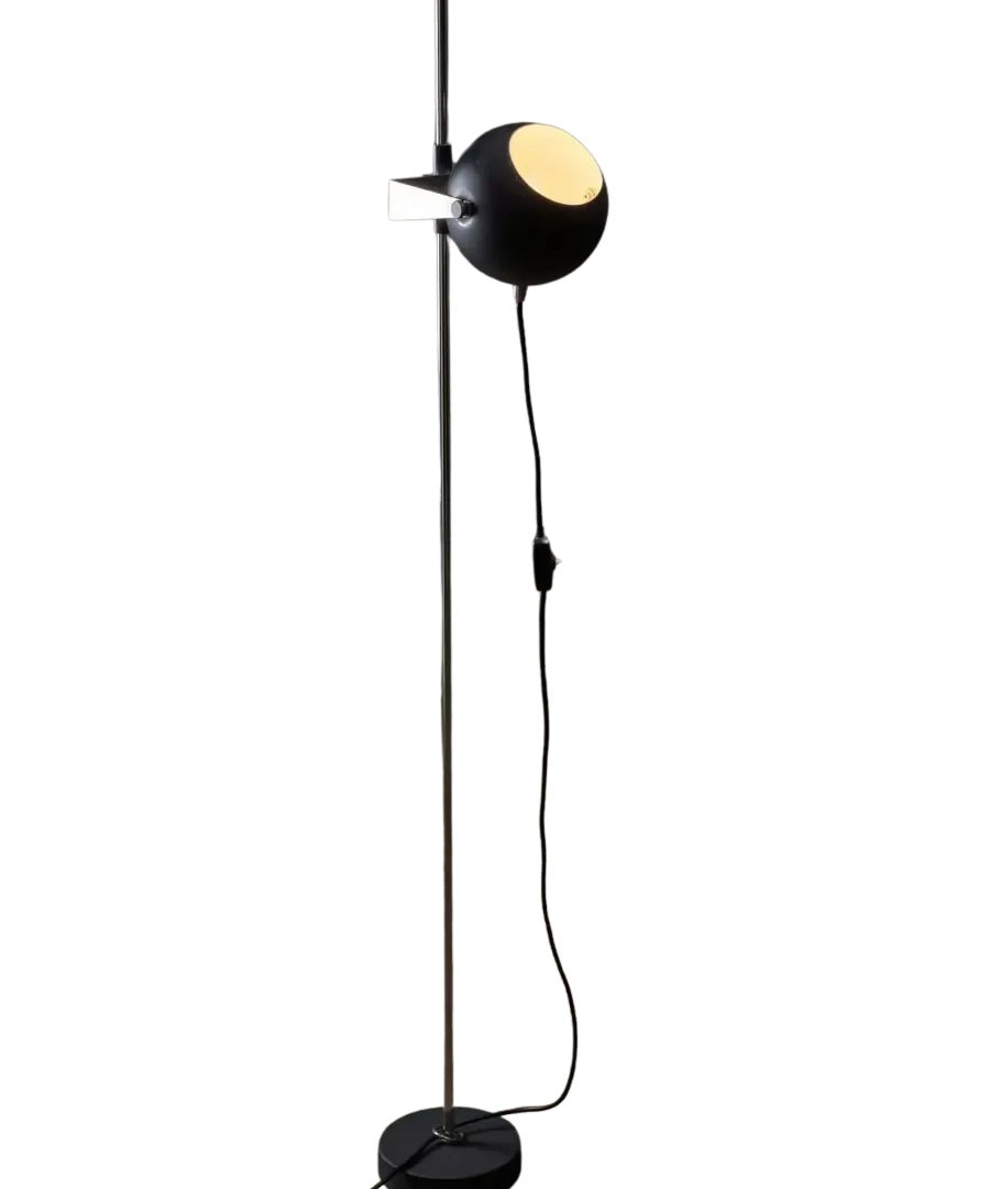 Black_Sphere_Floor_Lamp,_Metal,_Europe