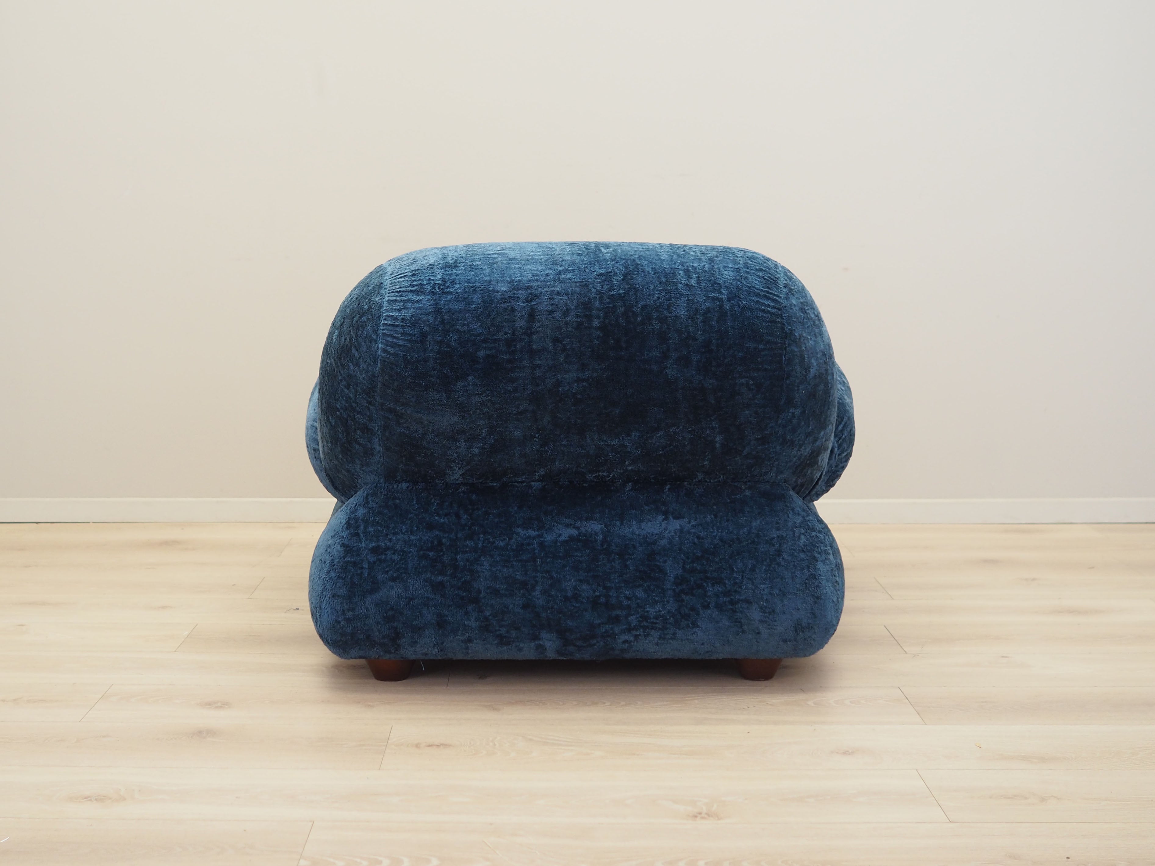 Blue_Armchair,_Fabric,_1970s,_Italy