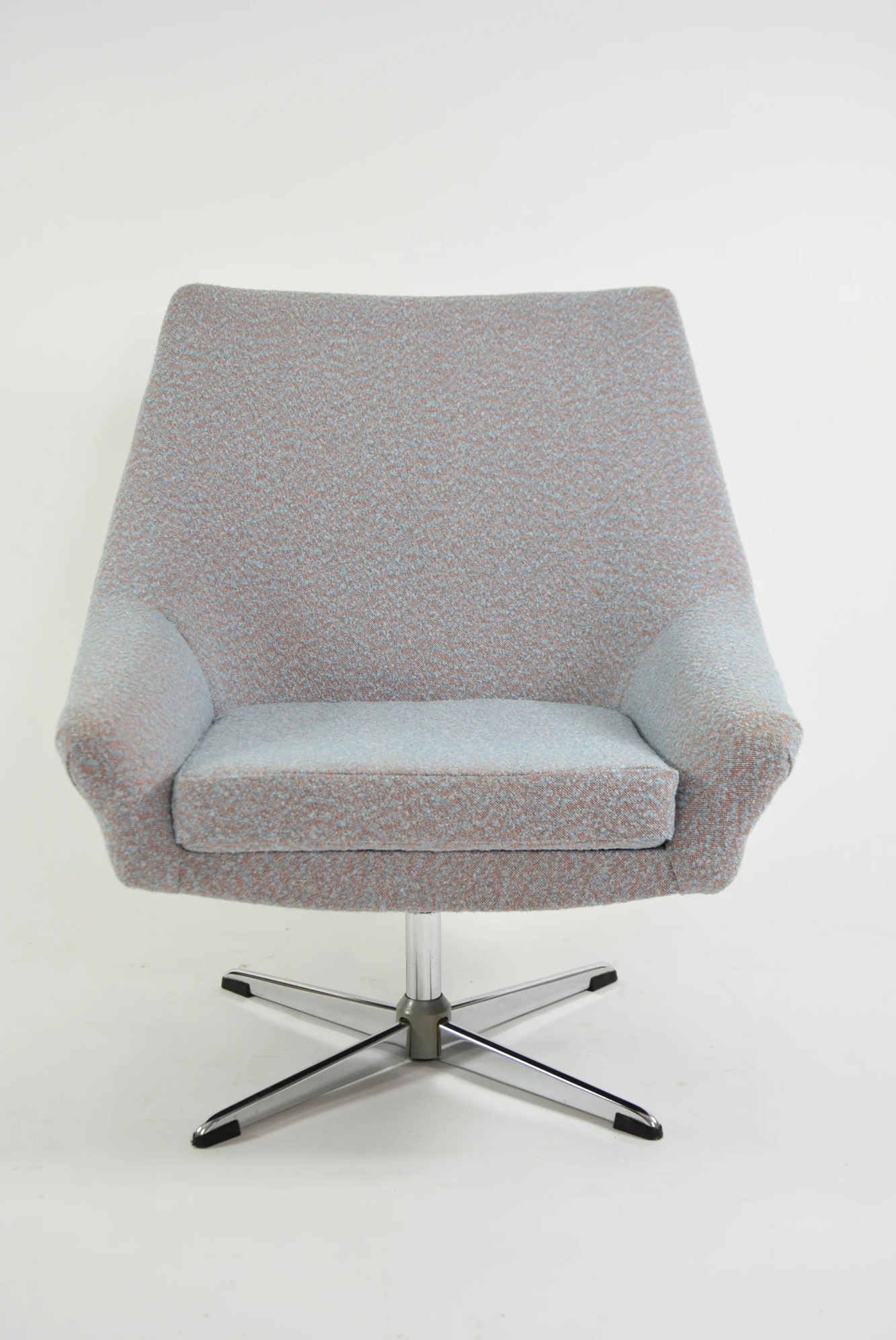 1970s_Swivel_Shell_Armchair_in_Light_Blue_and_Terracotta_Fabric_with_Chrome_Base