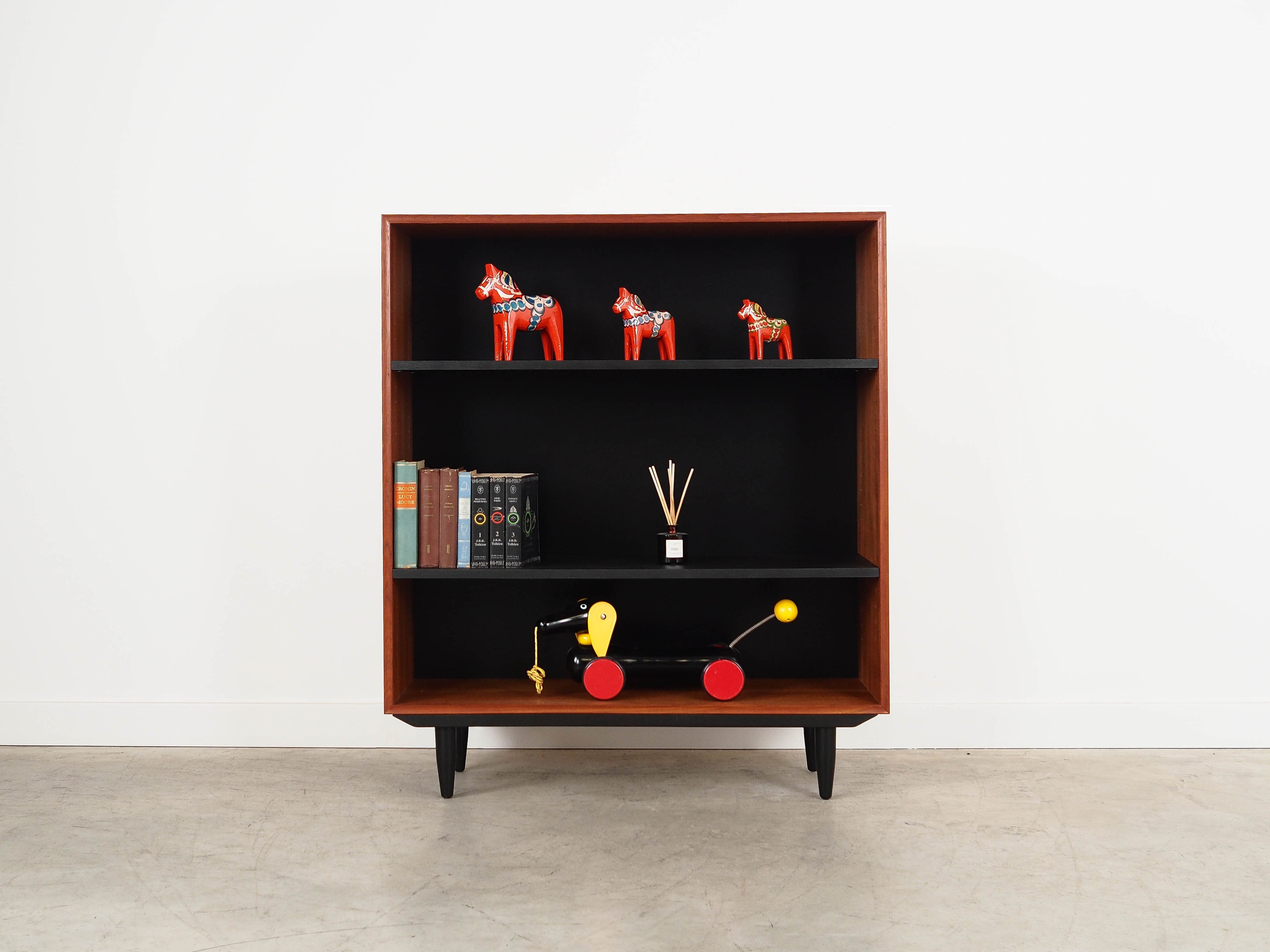Bookcase,_Danish_Design,_Teak_Wood,_1970s,_Denmark