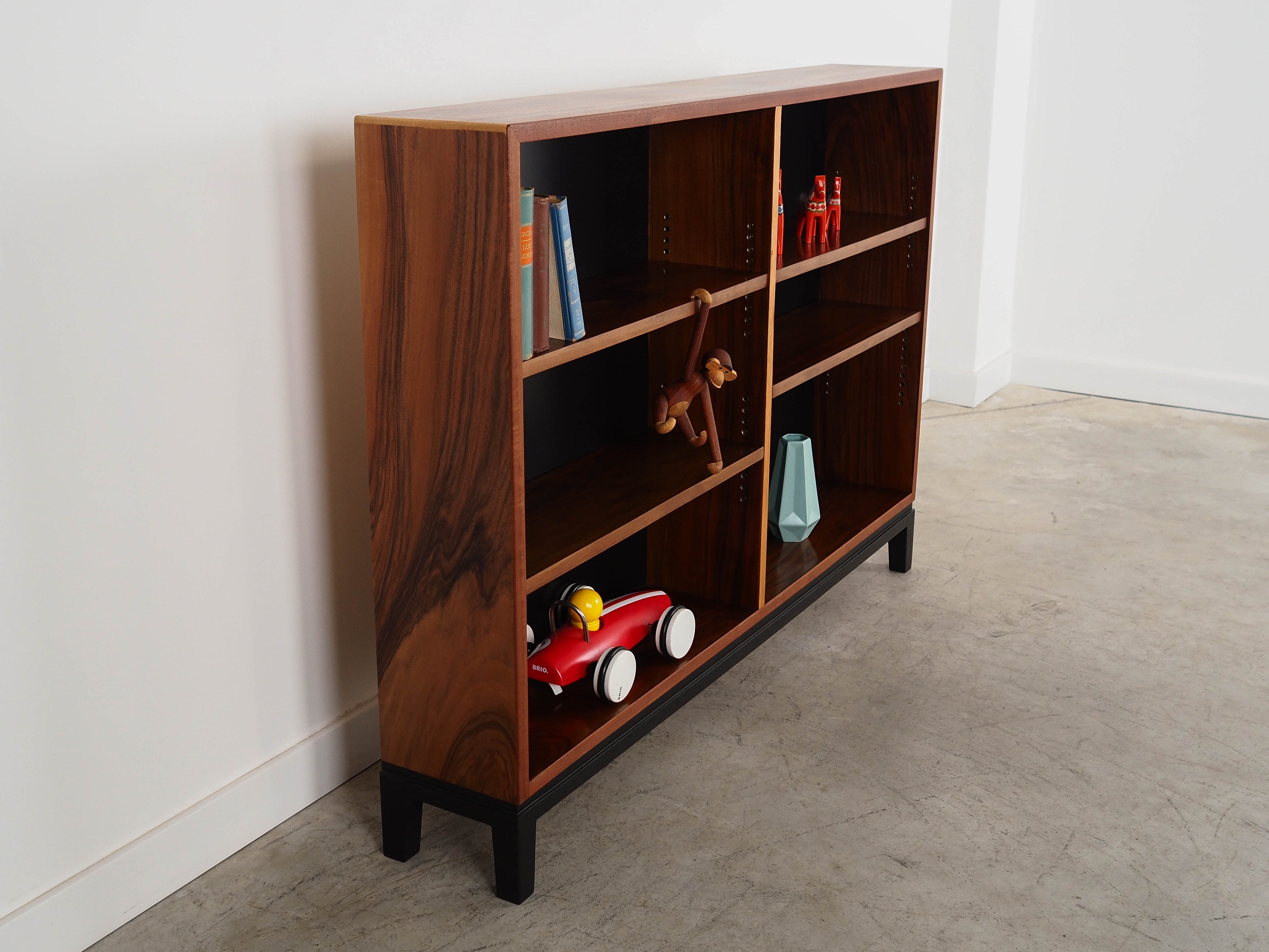 Bookcase,_Danish_Design,_Walnut_Wood,_1970s,_Denmark