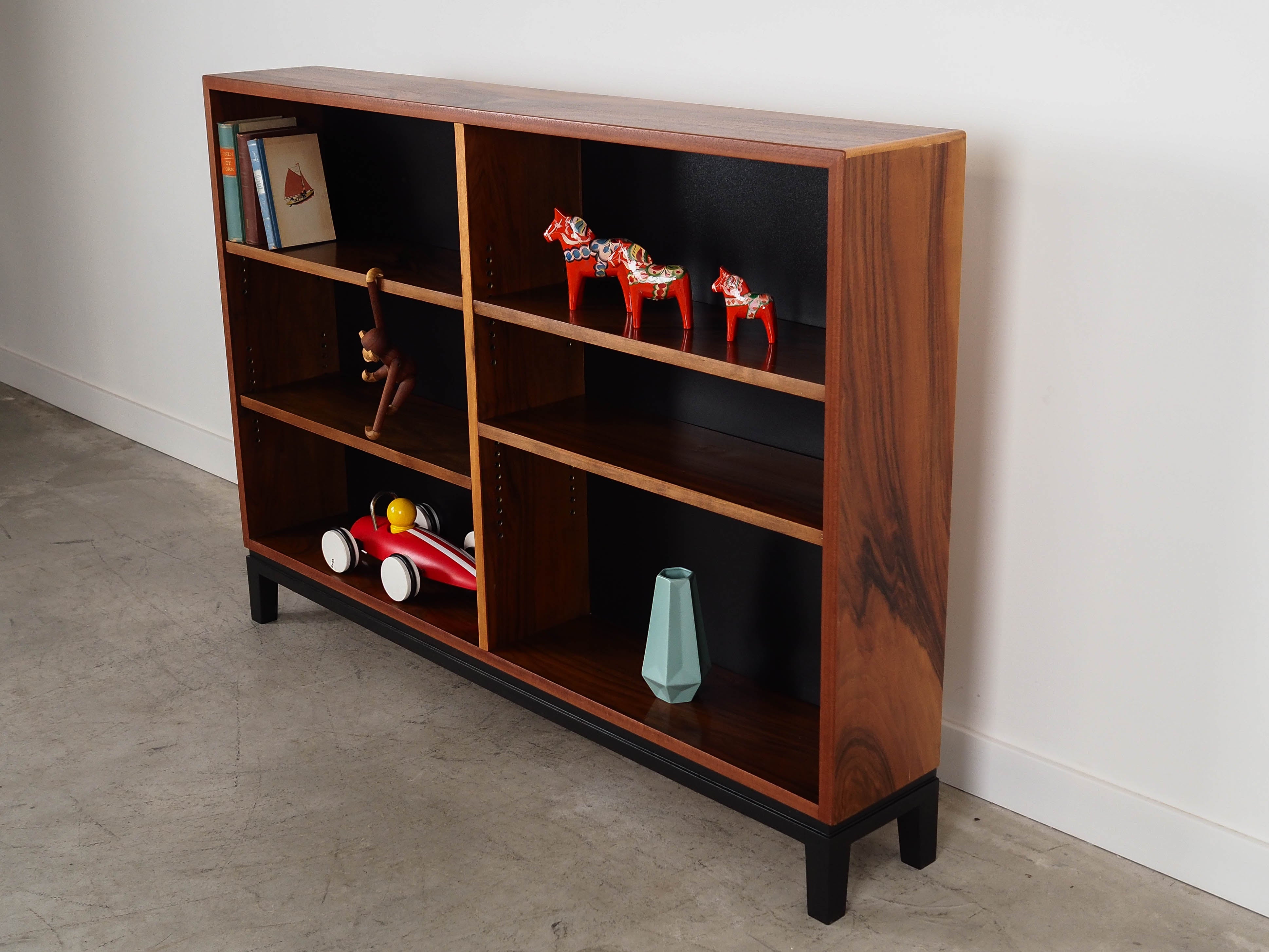 Bookcase,_Danish_Design,_Walnut_Wood,_1970s,_Denmark