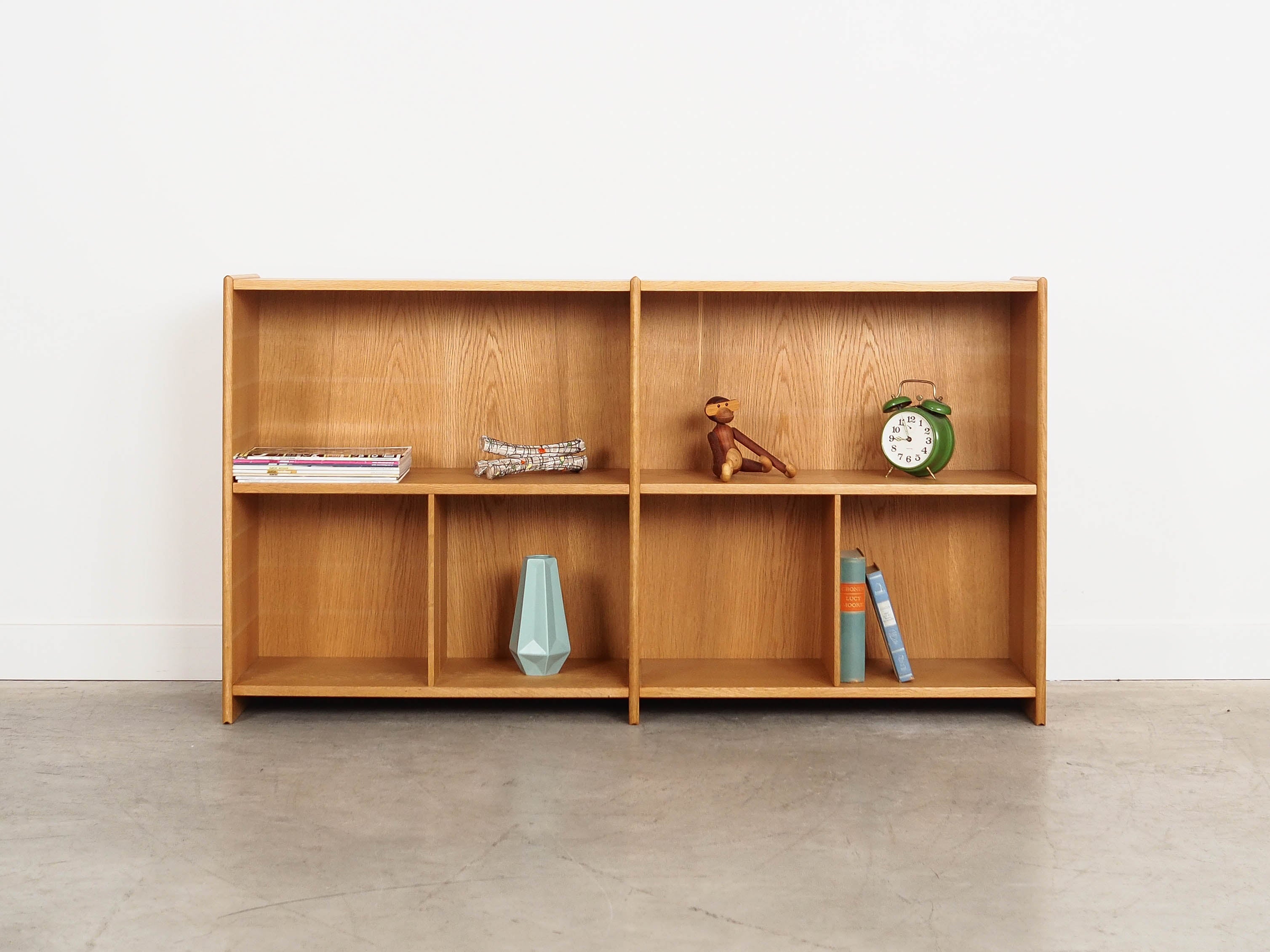 Bookcase,_Lyby_Møbler,_Ash,_1970s,_Denmark