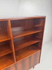 Rosewood_Bookcase_by_Poul_Hundevad_for_Poul_Hundevad_Møbler,_Denmark,_1960s