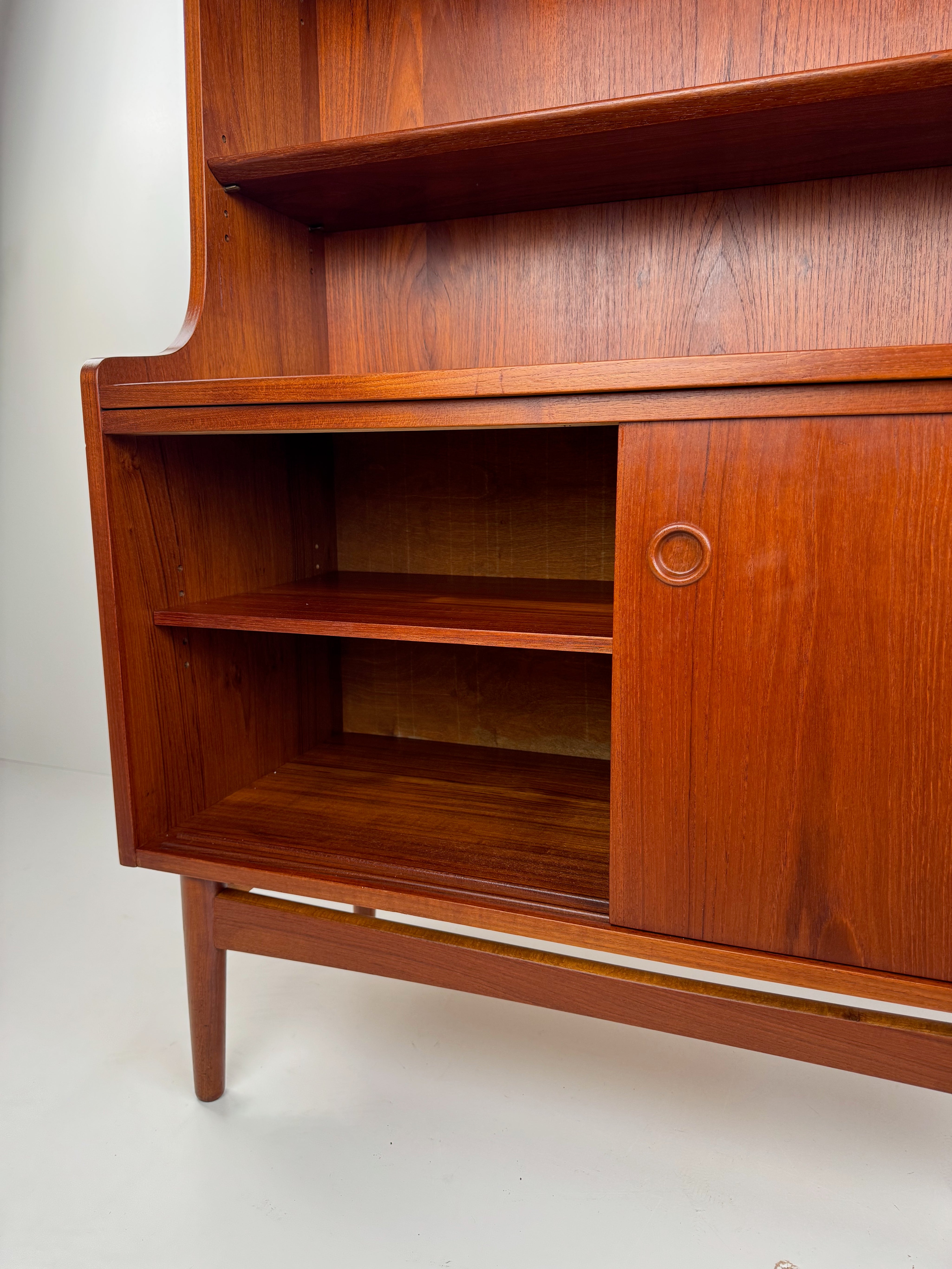 Teak_Bookcase_with_Cabinet_by_Johannes_Sorth_for_Nexø_Møbelfabrik,_Denmark,_1960s