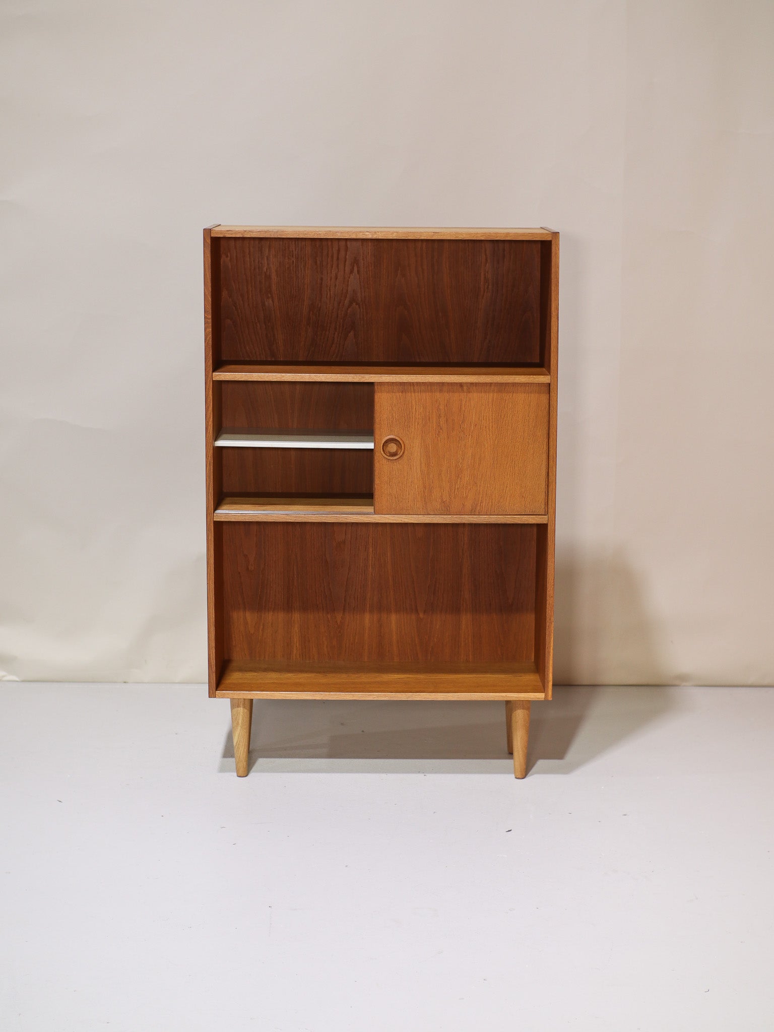 Bookcase_with_doors_Danish_vintage_oak