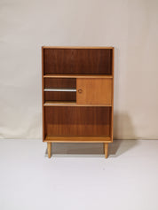 Bookcase_with_doors_Danish_vintage_oak