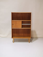 Bookcase_with_doors_Danish_vintage_oak