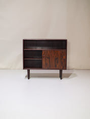 Bookcase_with_sliding_doors_rosewood_Danish_vintage_Hjørnebo