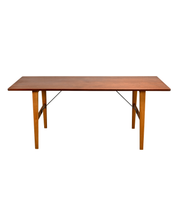 Børge_Mogensen_Hunting_Table_for_Søborg_Møbelfabrik_in_Oak_and_Teak,_Denmark,_1950s