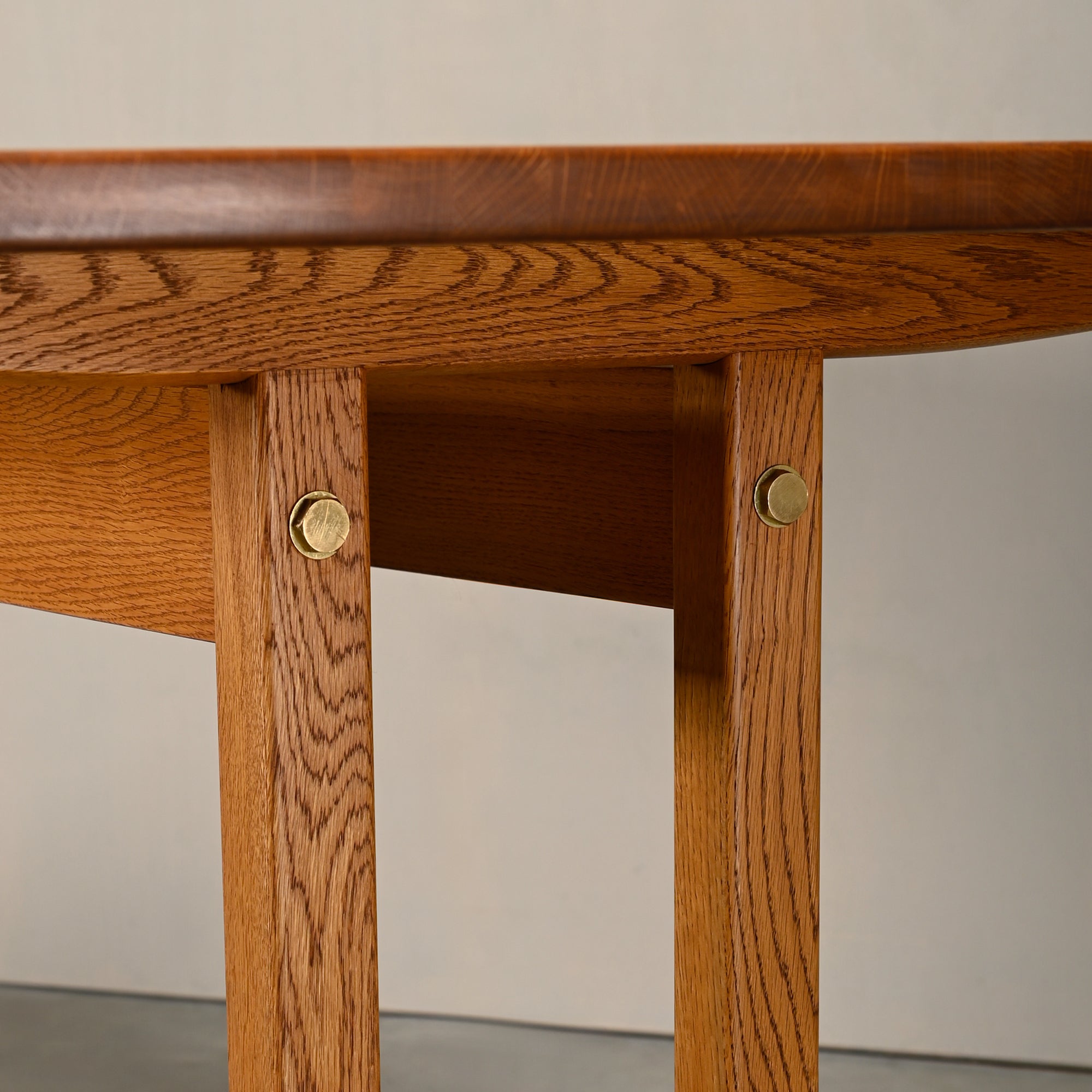 Shaker_Dining_Table_by_Børge_Mogensen_for_Karl_Andersson_&_Söner,_Sweden,_1960s