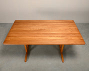 Shaker_Dining_Table_by_Børge_Mogensen_for_Karl_Andersson_&_Söner,_Sweden,_1960s