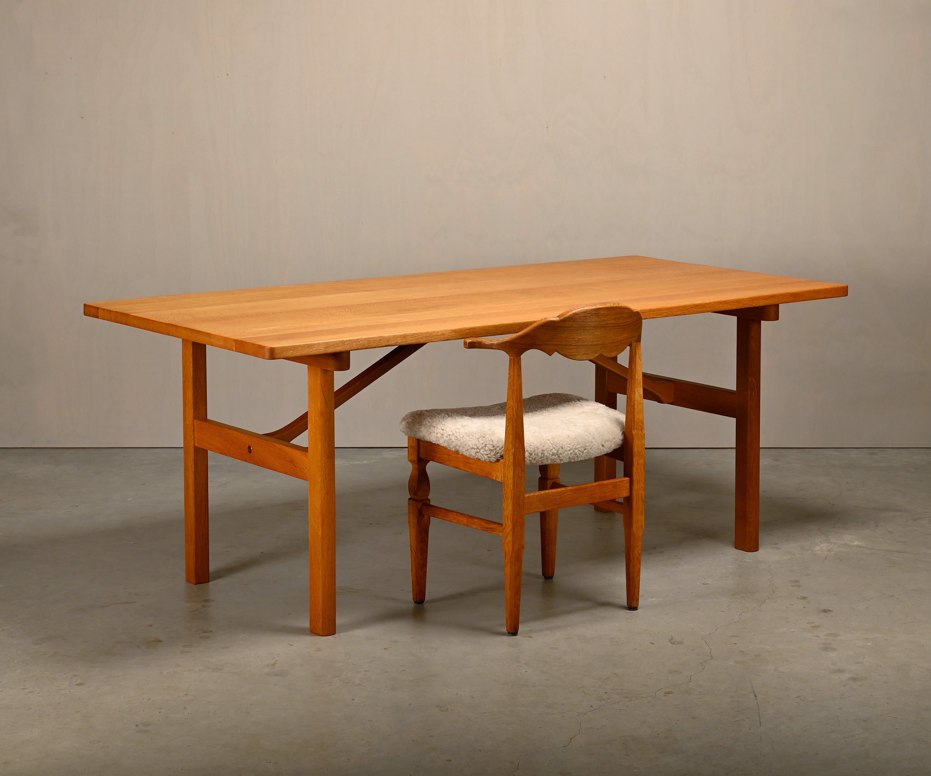 Børge_Mogensen_Model_6284_Oak_Dining_Table_or_Desk_for_Fredericia_Stolefabrik,_Danish_Modern