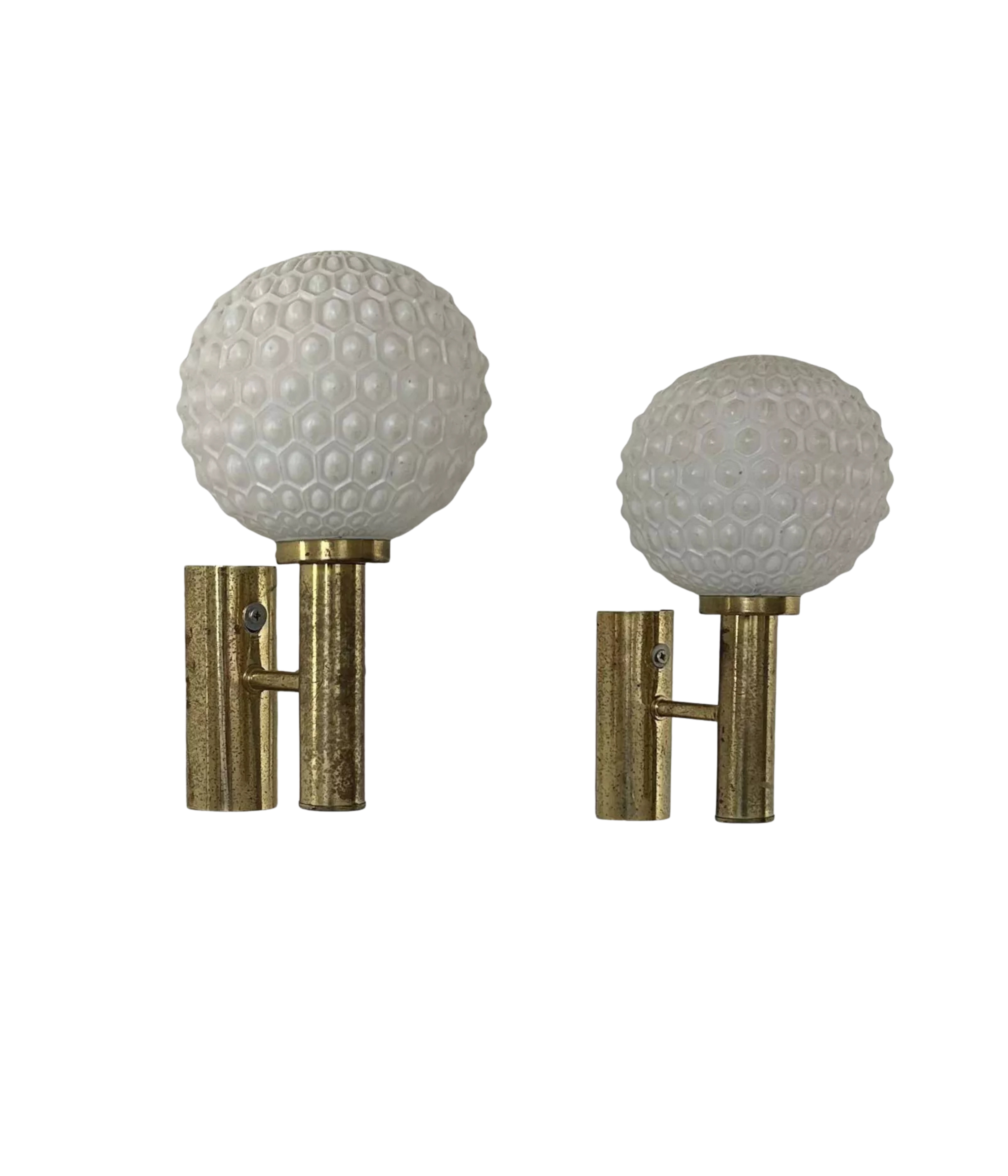 Brass_and_Opaline_Glass_Wall_Lamp,_Mid_Century_Modern,_Germany_1960s